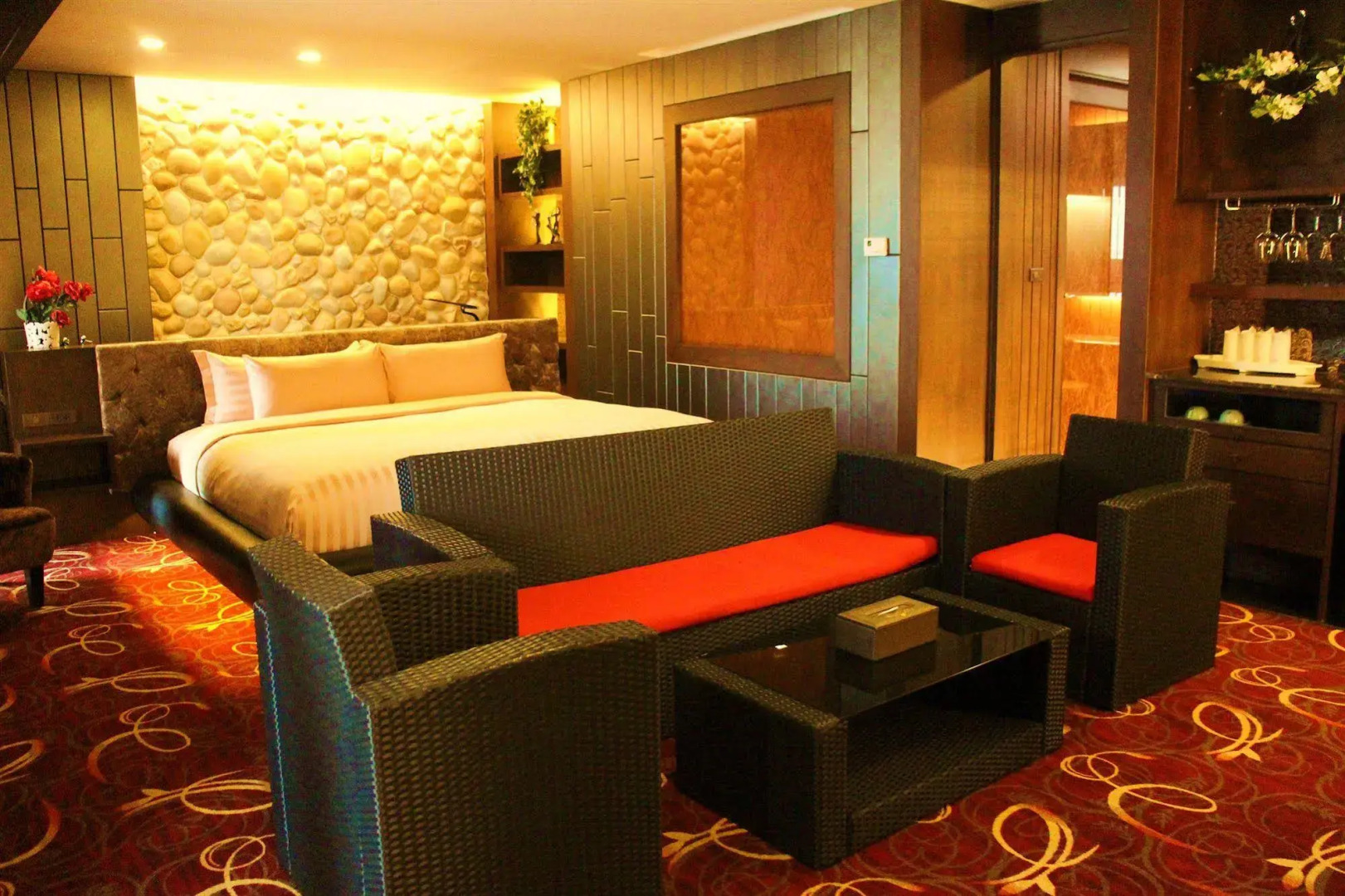 Maleewana Hotel & Resort