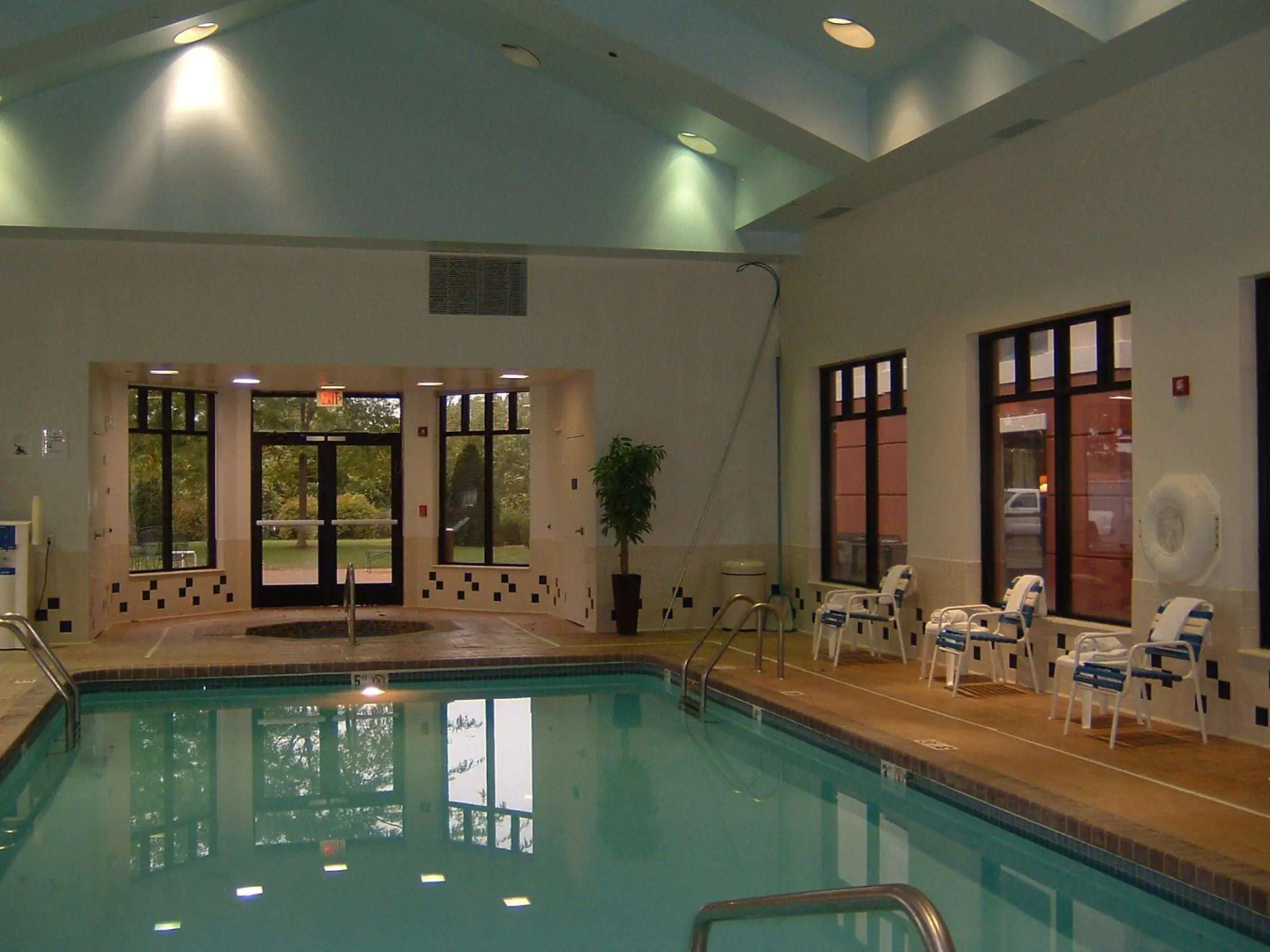 Hampton Inn & Suites Kansas City-Merriam