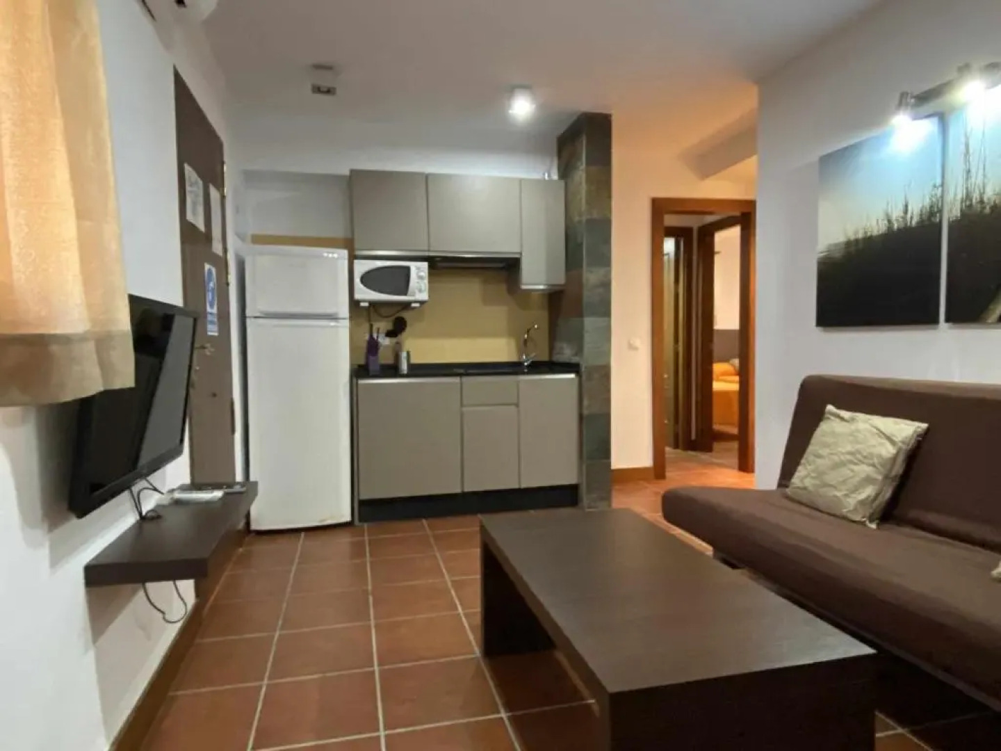 Apartamento para 4 personas con jardín privado y barbacoa cerca de la playa