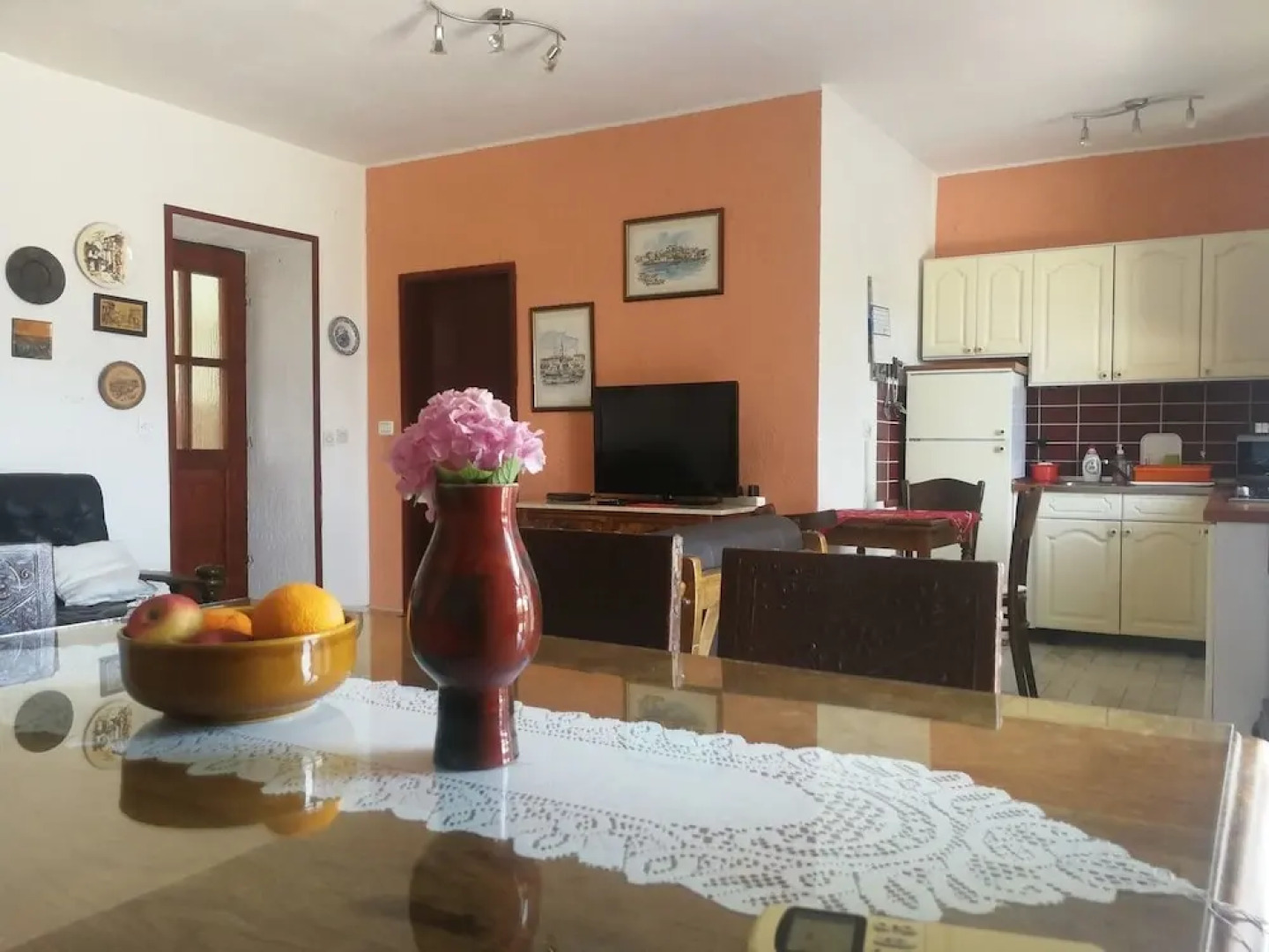 Appartment House Peresiji