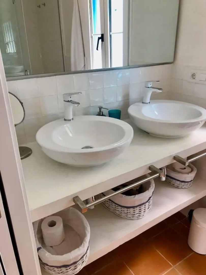 Casa Rural con Piscina y Vistas al Volcan Lanzar