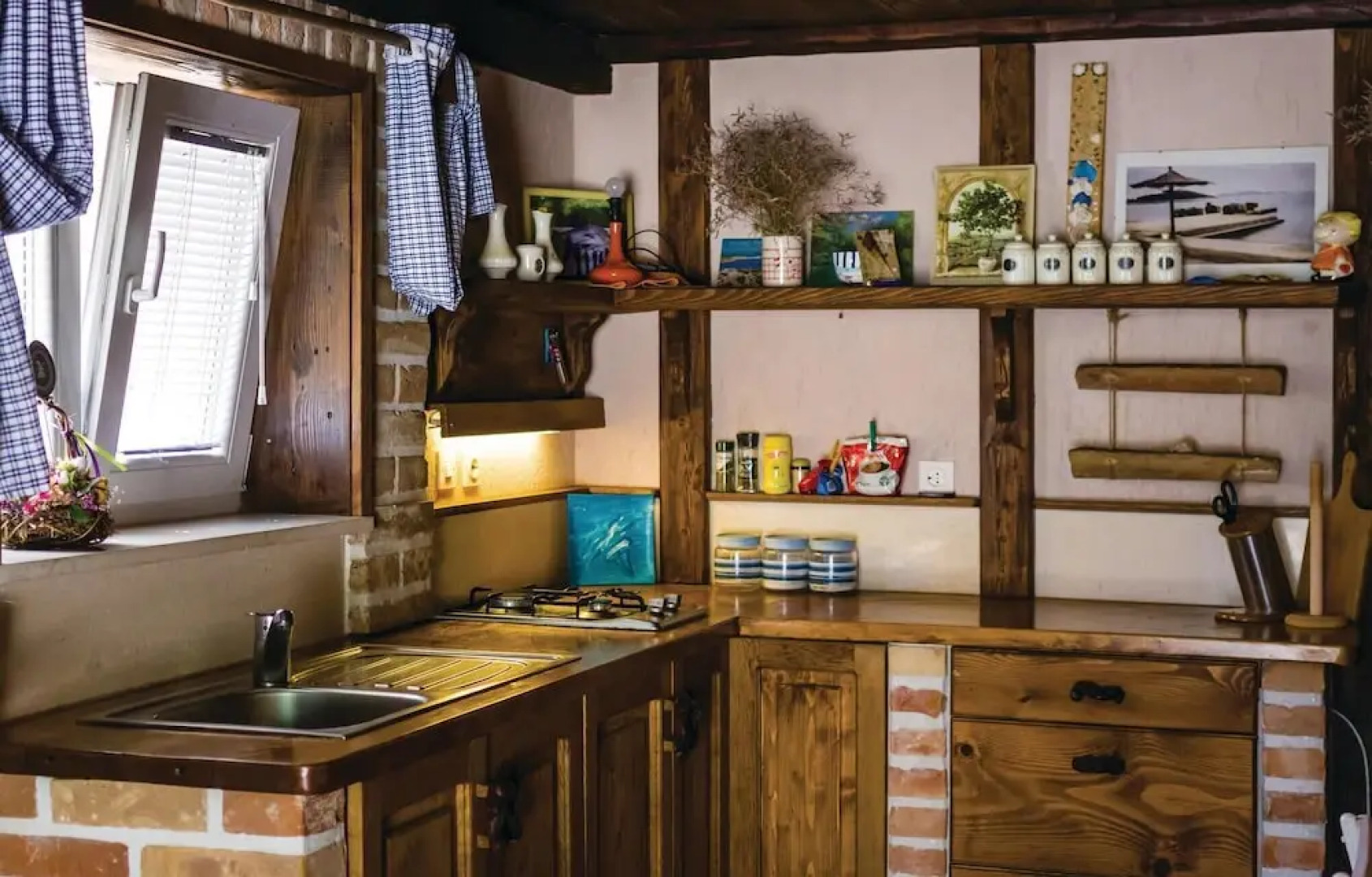 Awesome Home in Krusevo With 2 Bedrooms and Wifi