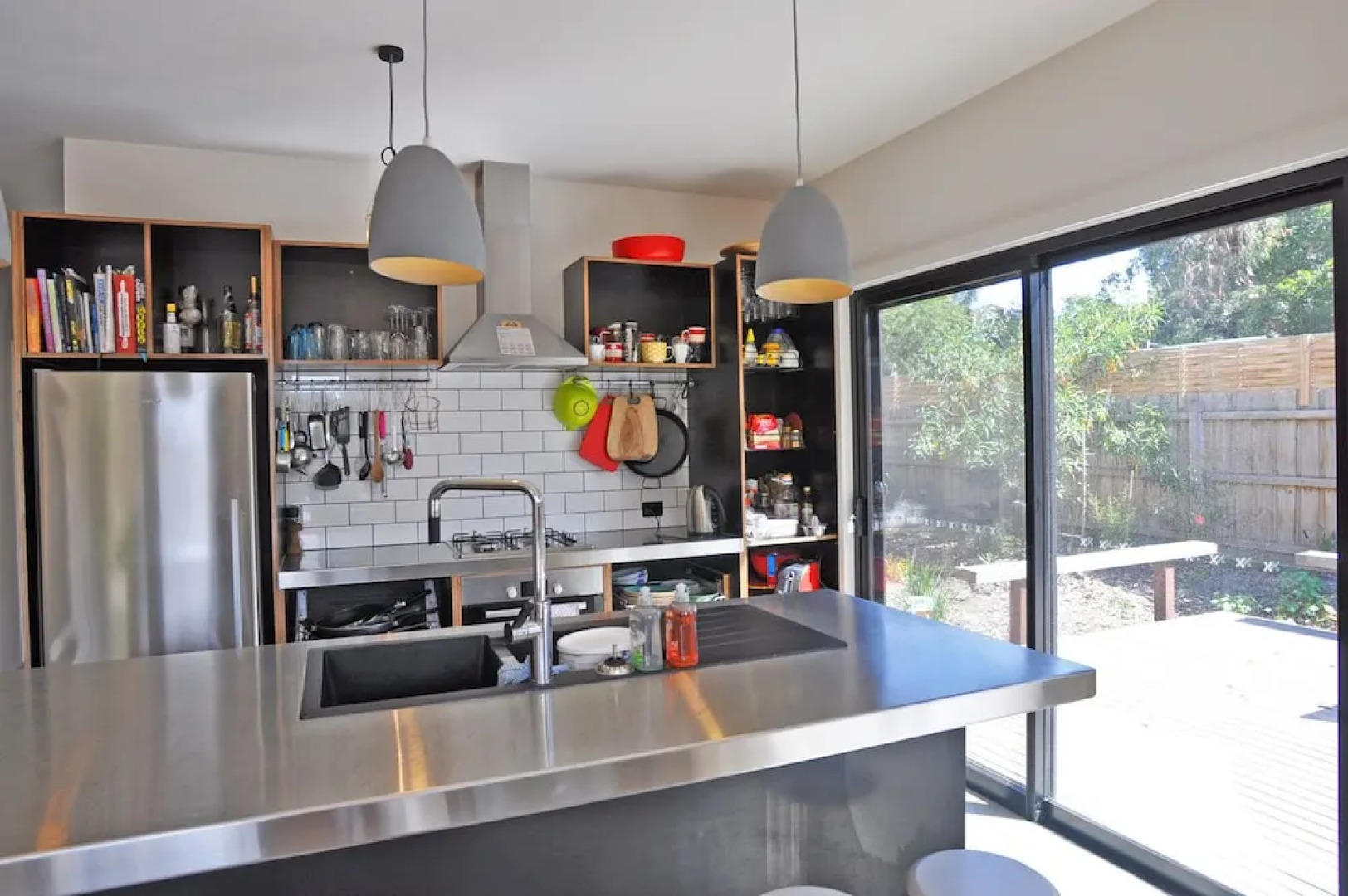 Armstrong'S - Close To Beach