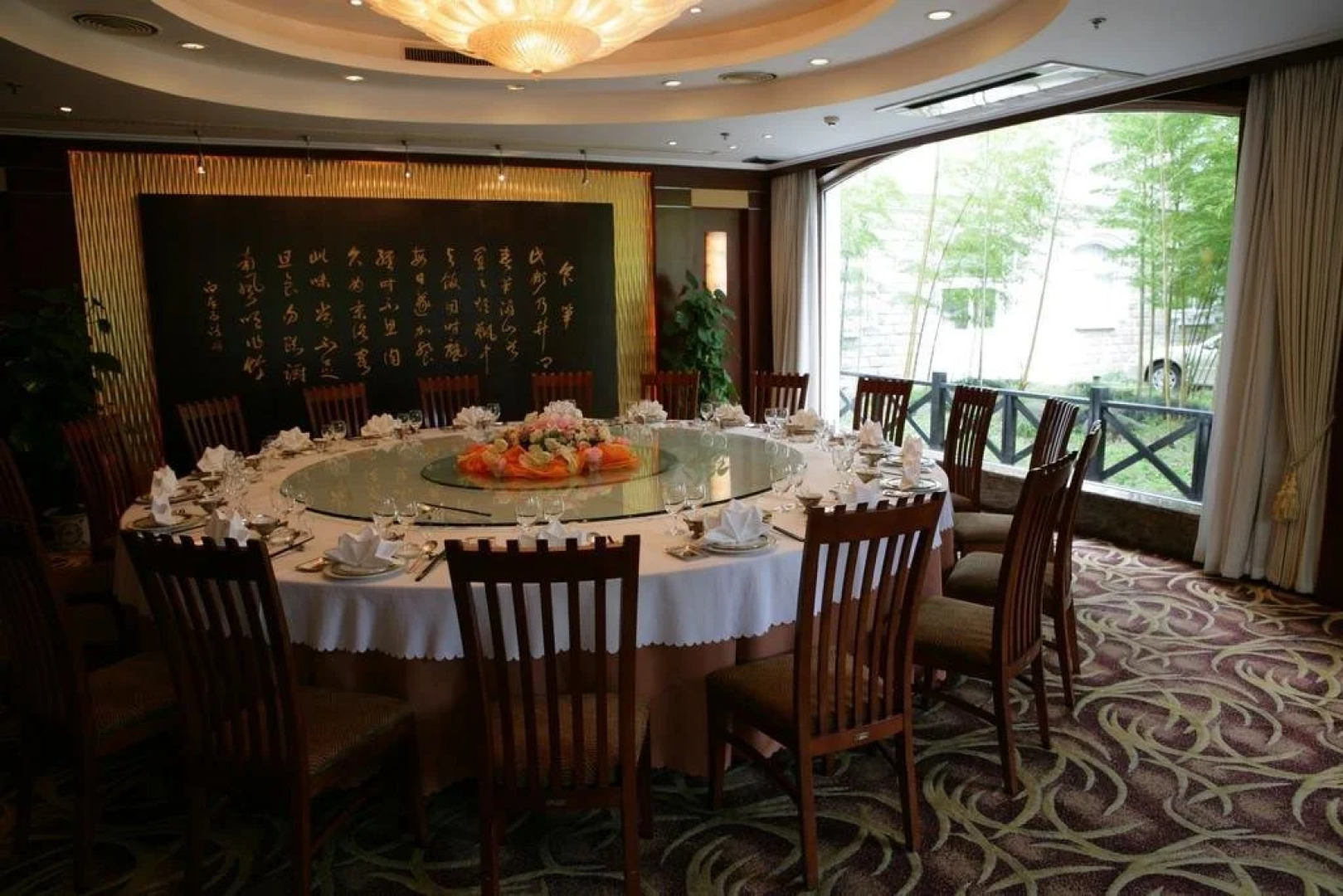 Sunny Holiday Resort