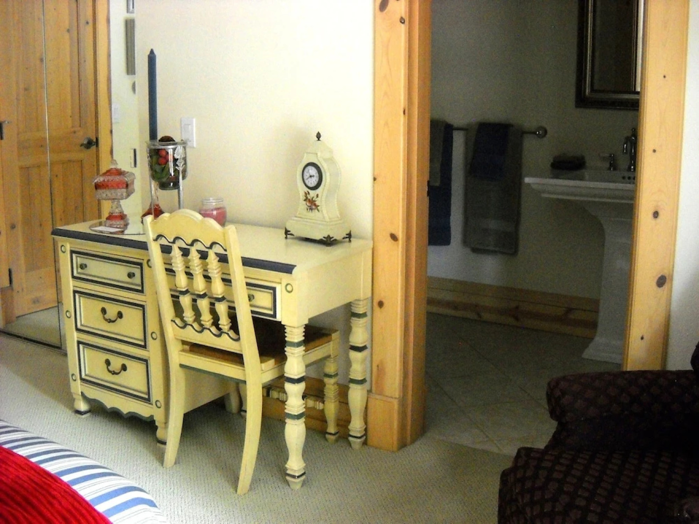 Sandy Salmon Bed & Breakfast Lodge