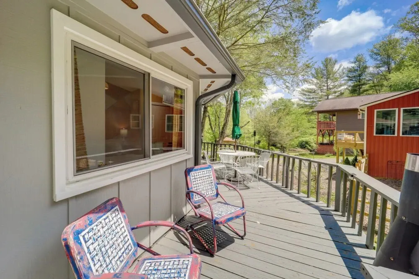 Quaint Vacation Rental w/ Porch in Banner Elk!