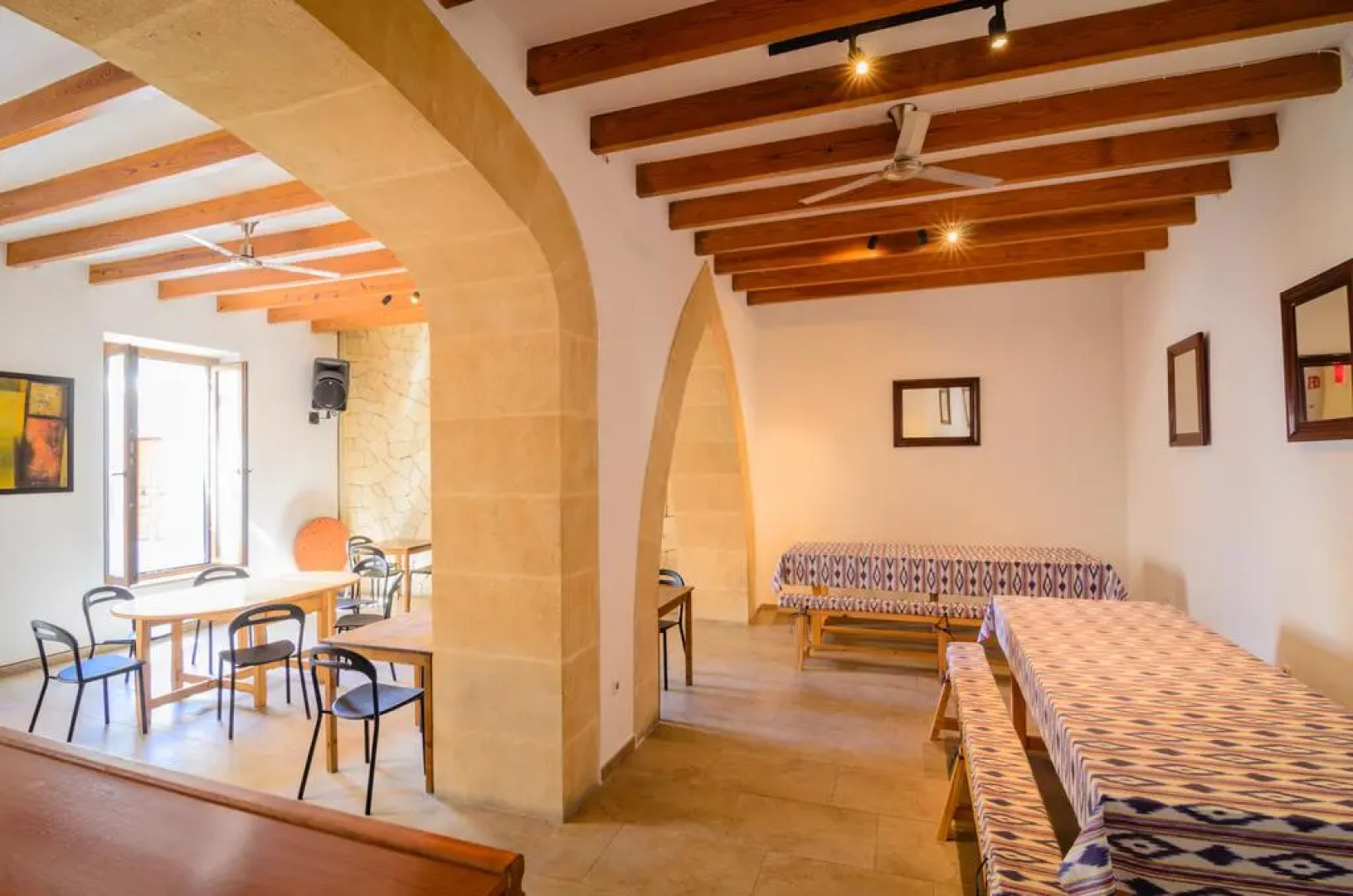 Хостел Embat Alberg Juvenil