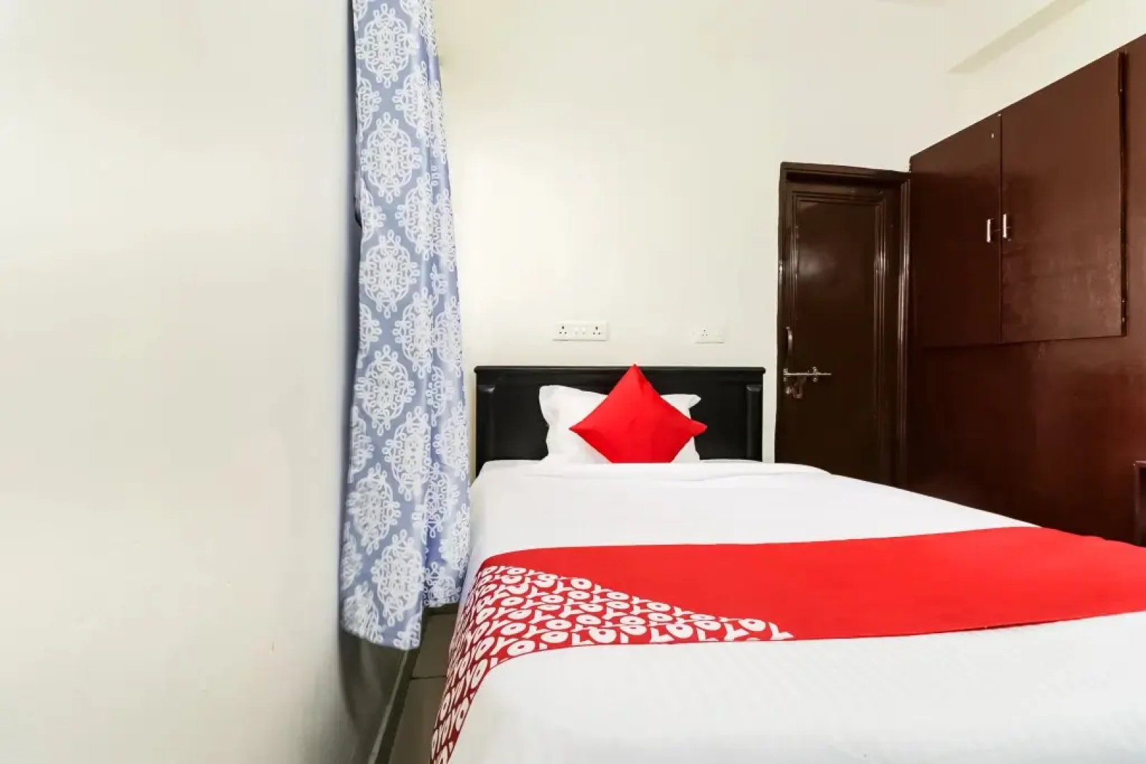 Victory Grand by OYO Rooms