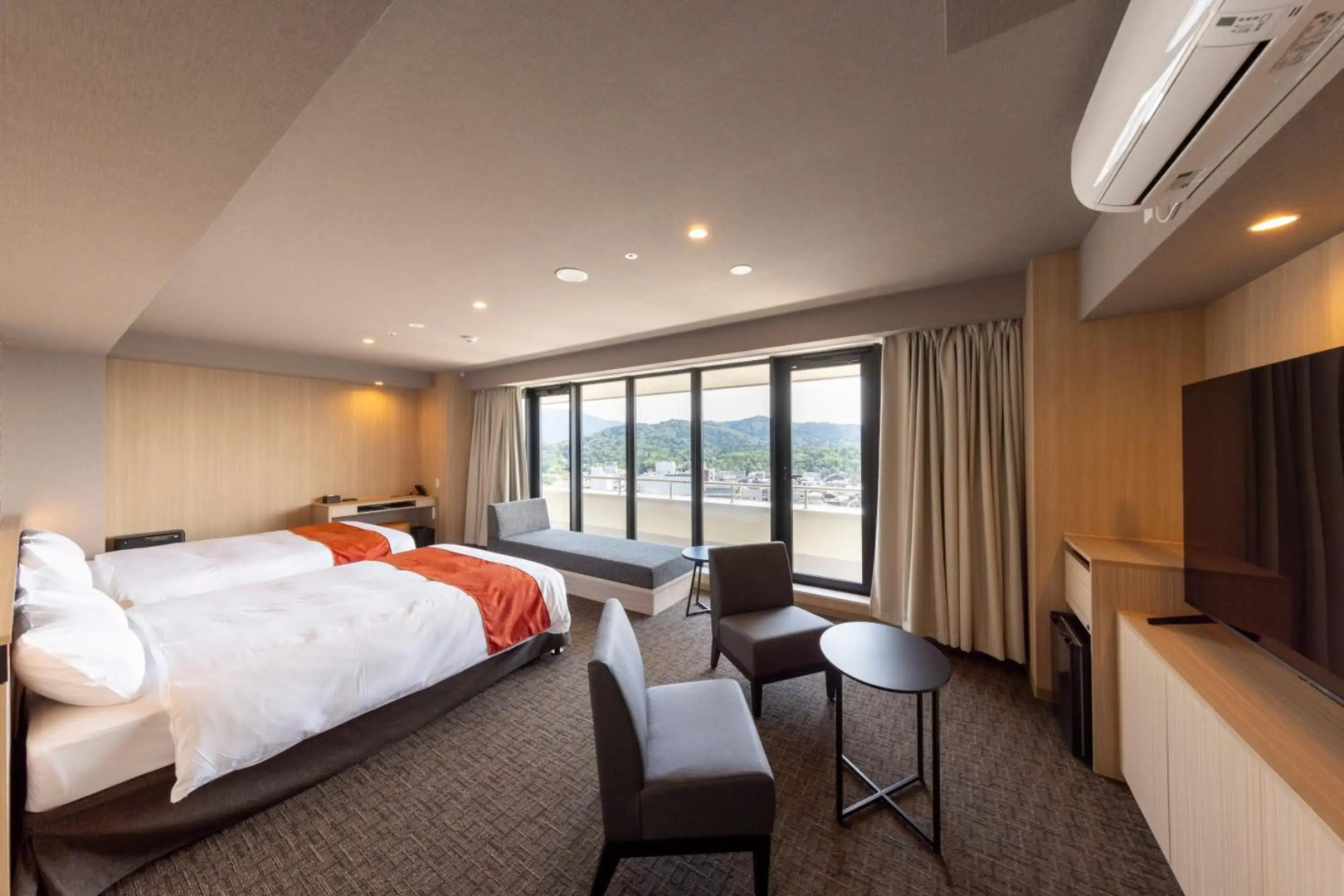 Sanco Inn Iseshi Ekimae