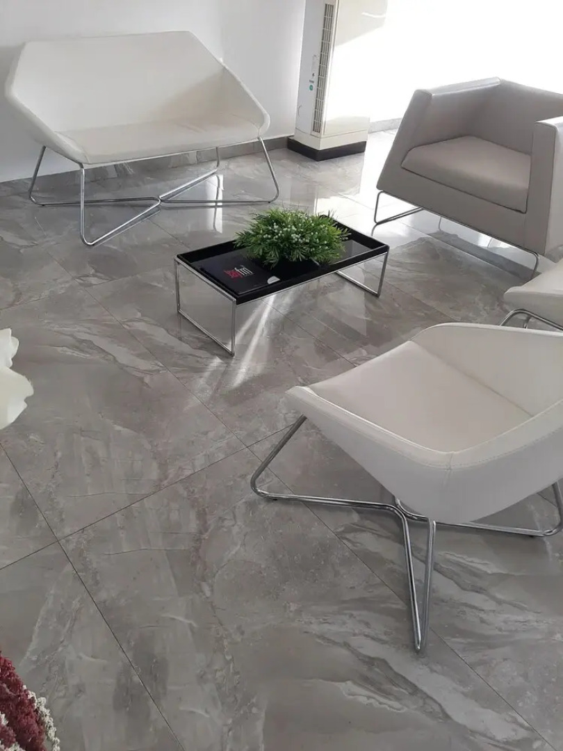 The Point Rayfield  Hotel