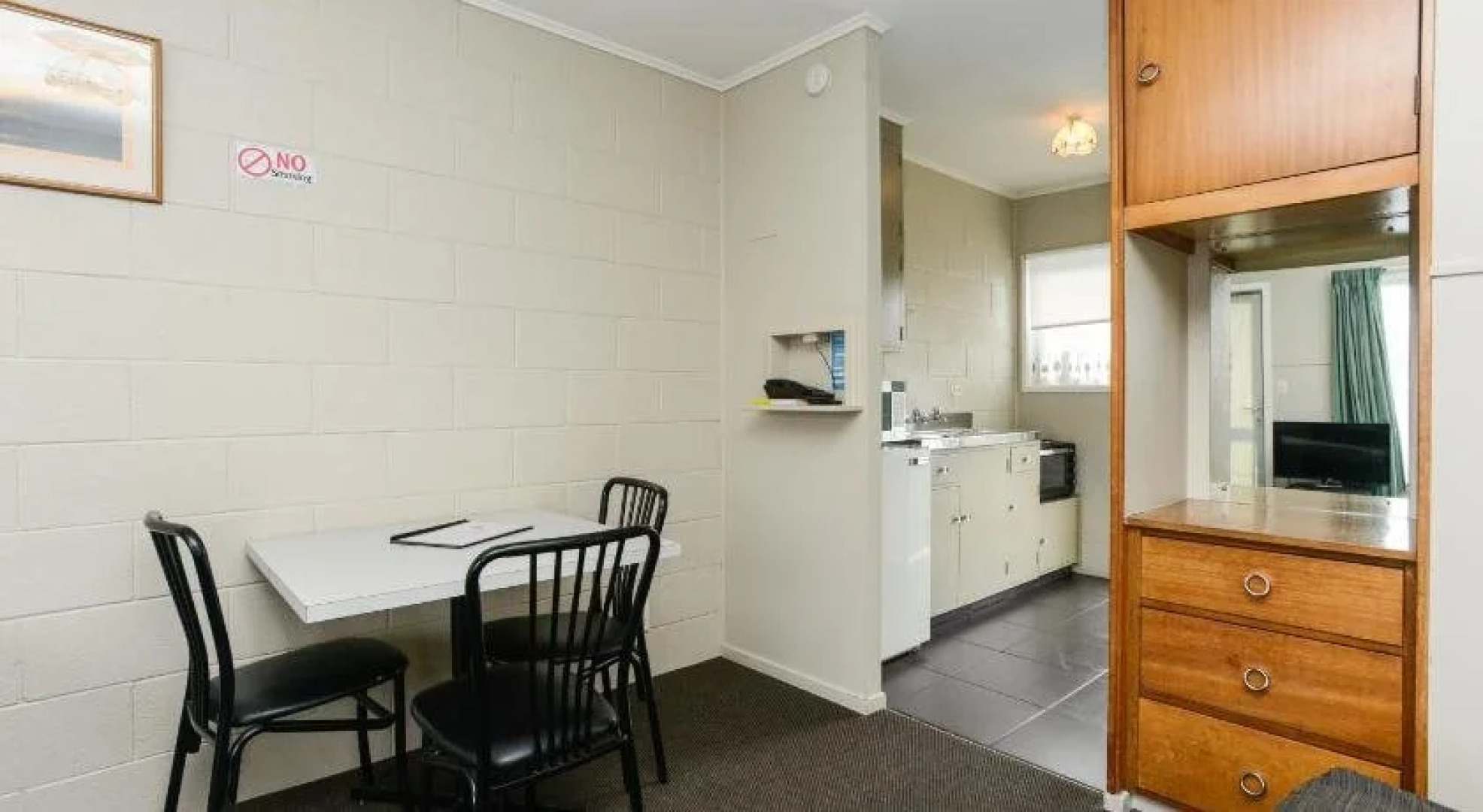 The Magpie-Hawkesbay Motel