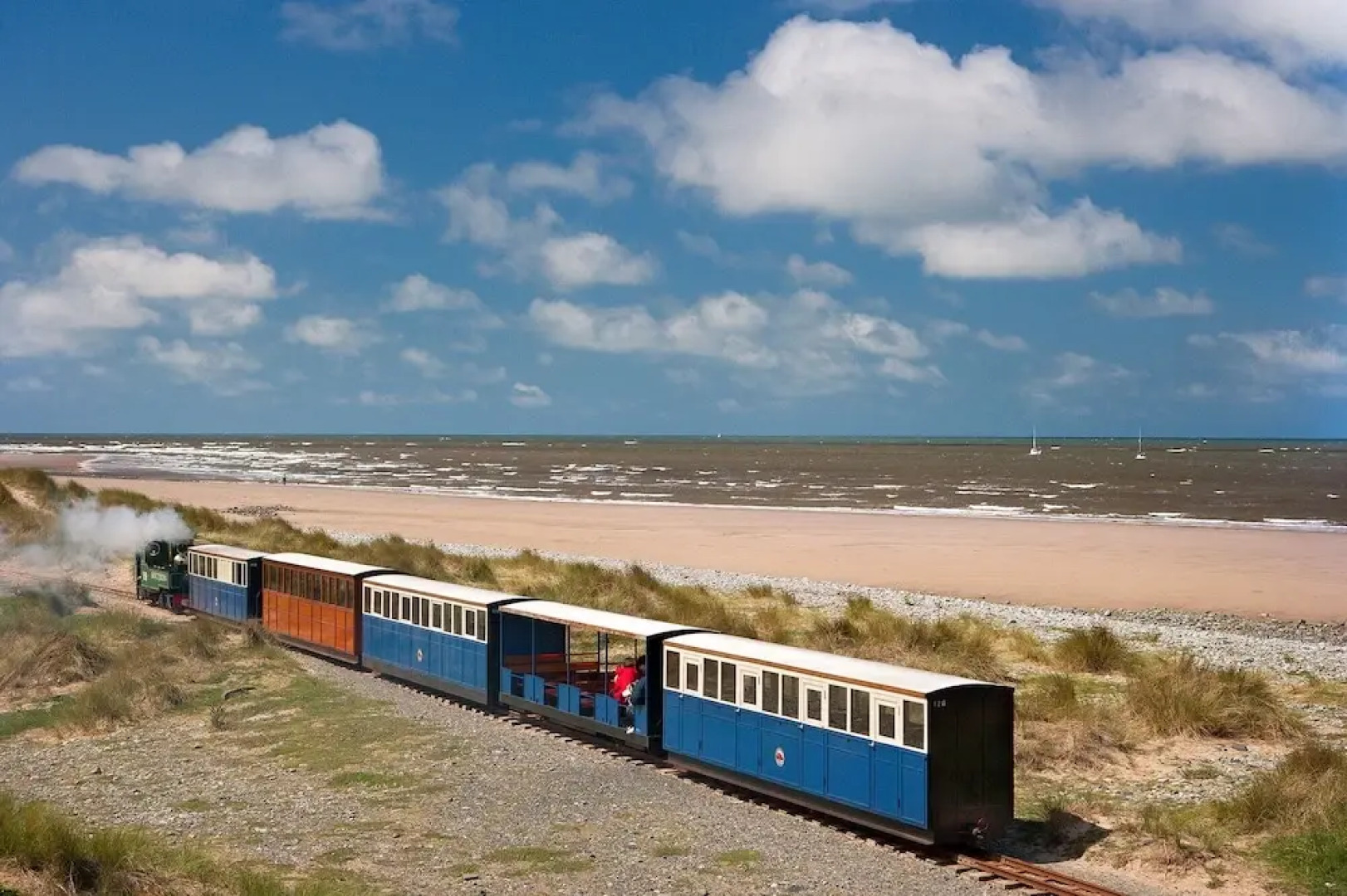 Lovely Large Home 10 Minute Walk to Barmouth Beach