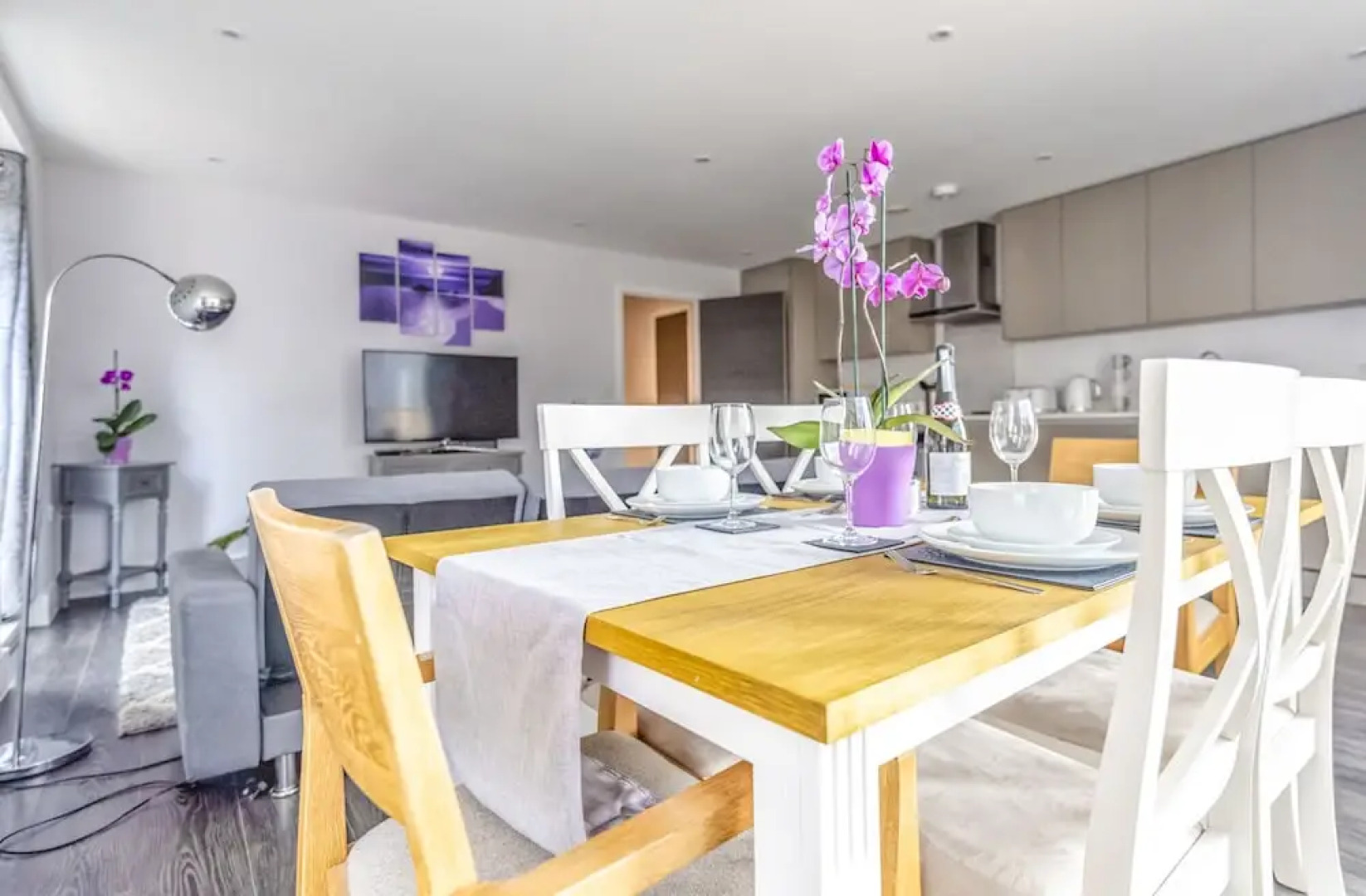 Luxury Bedford Riverside Apartment