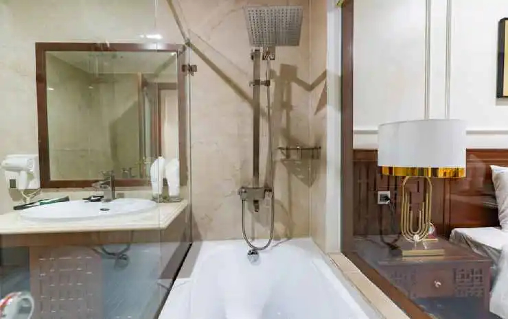 Tu Son Luxury 2 Hotel