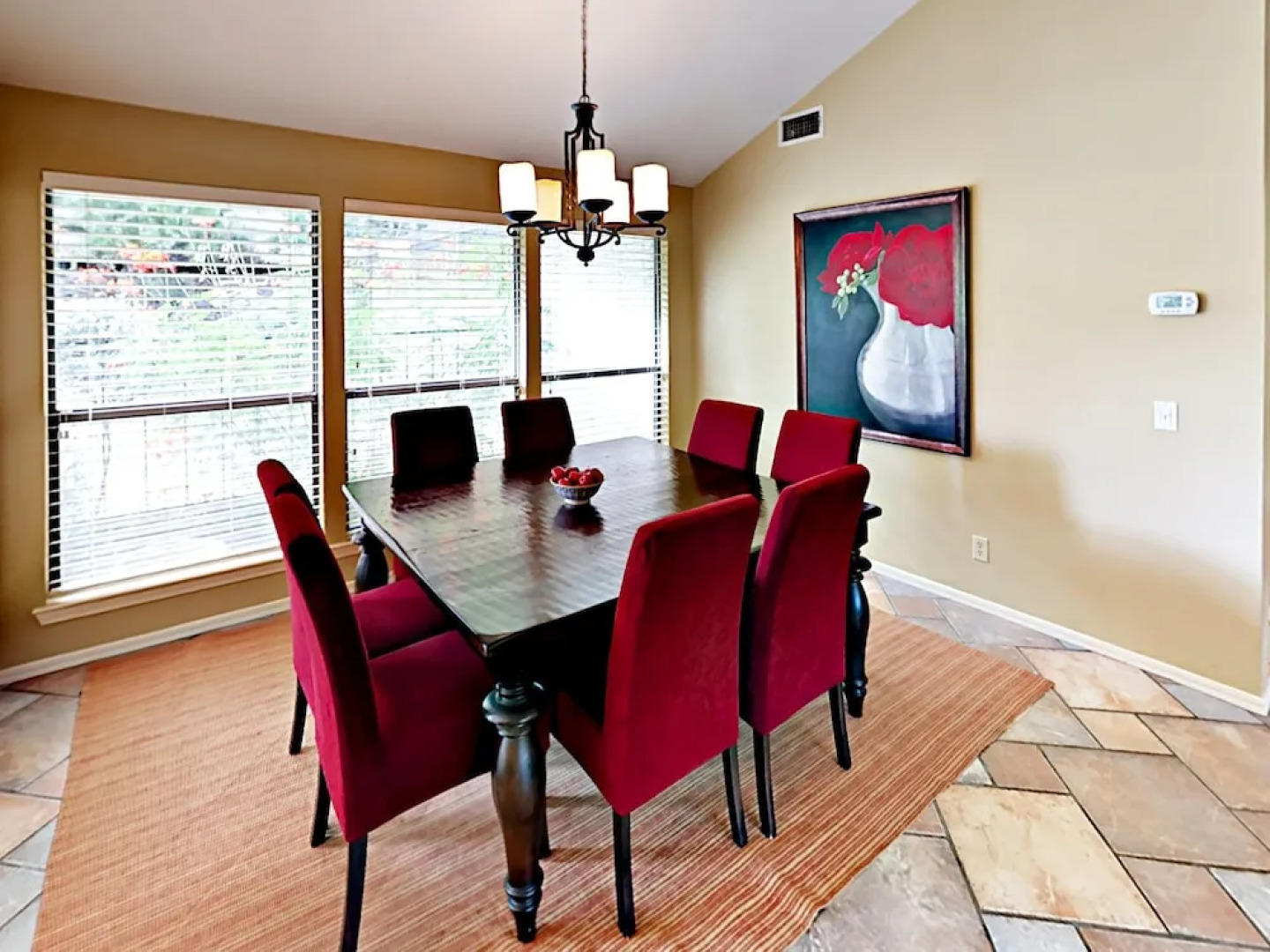 4BR Lakeway Waterfront by RedAwning