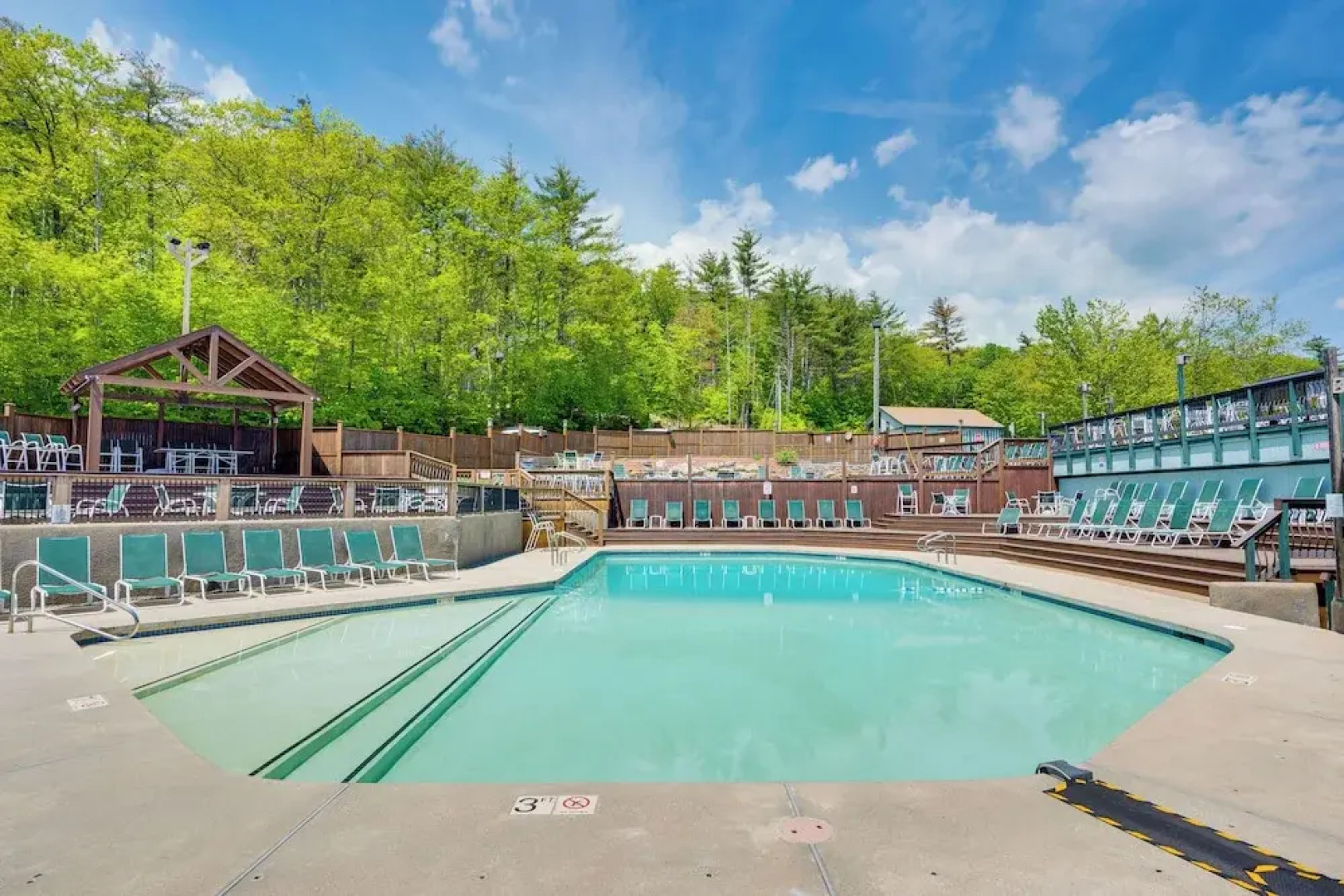 Ski, Hike & More: White Mountains Family Home