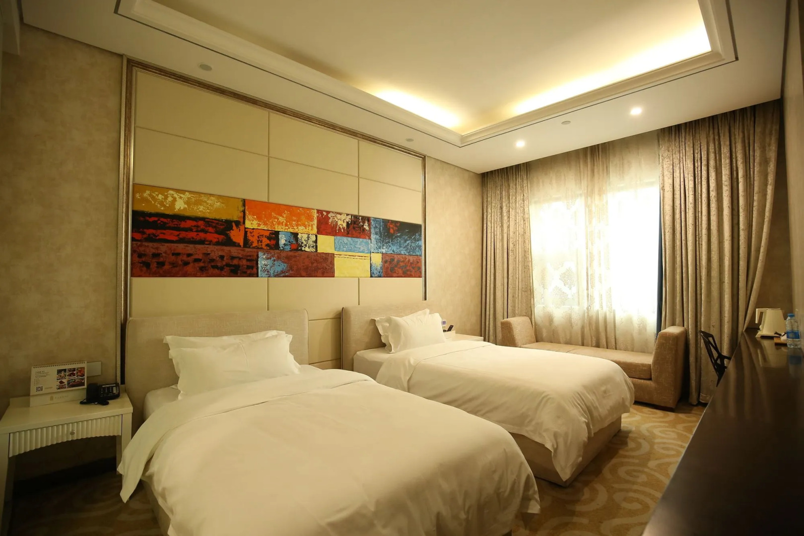 Shanghai Crown Crystal Hotel