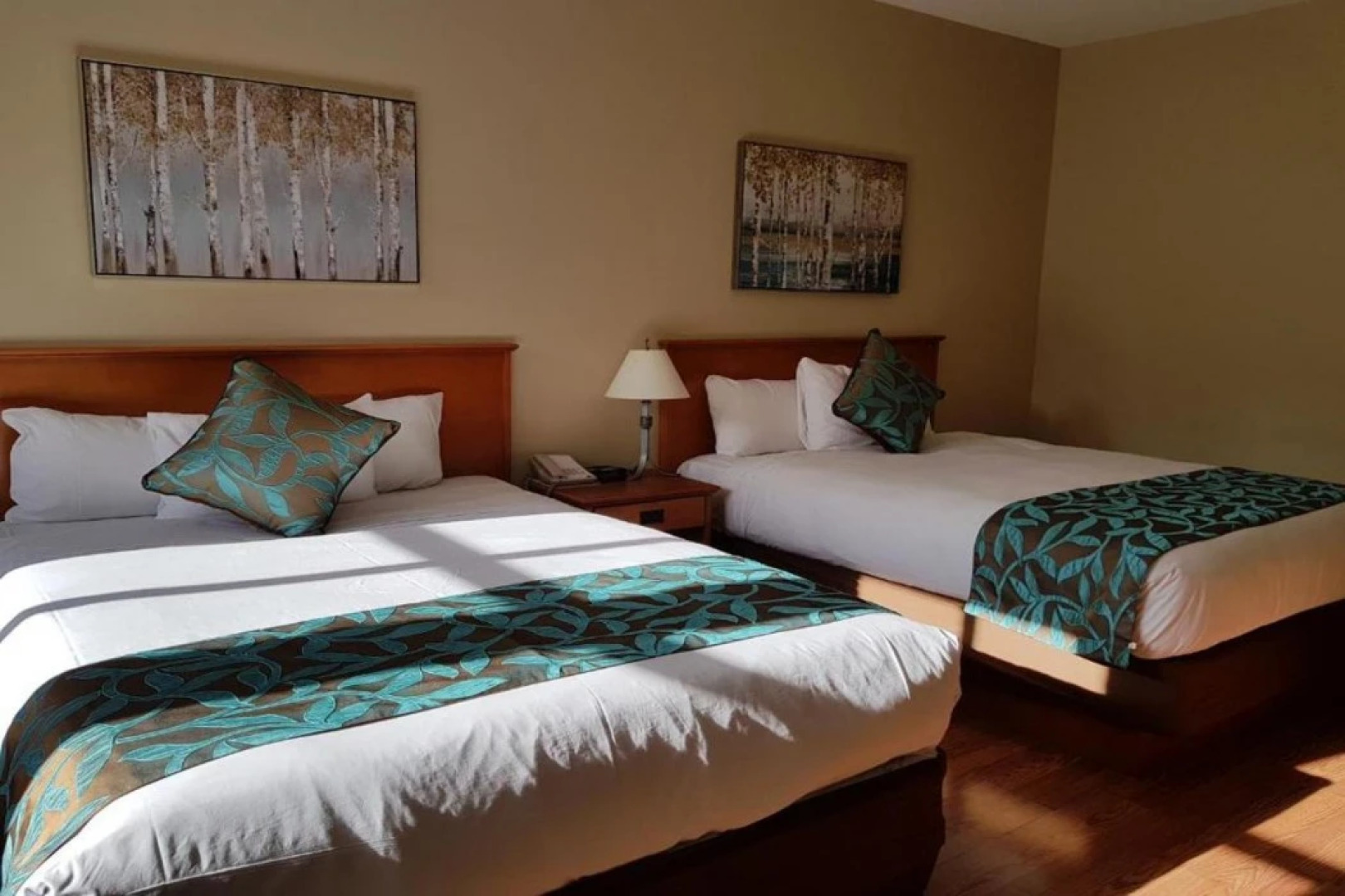 Sunset Mountain Inn and Spa