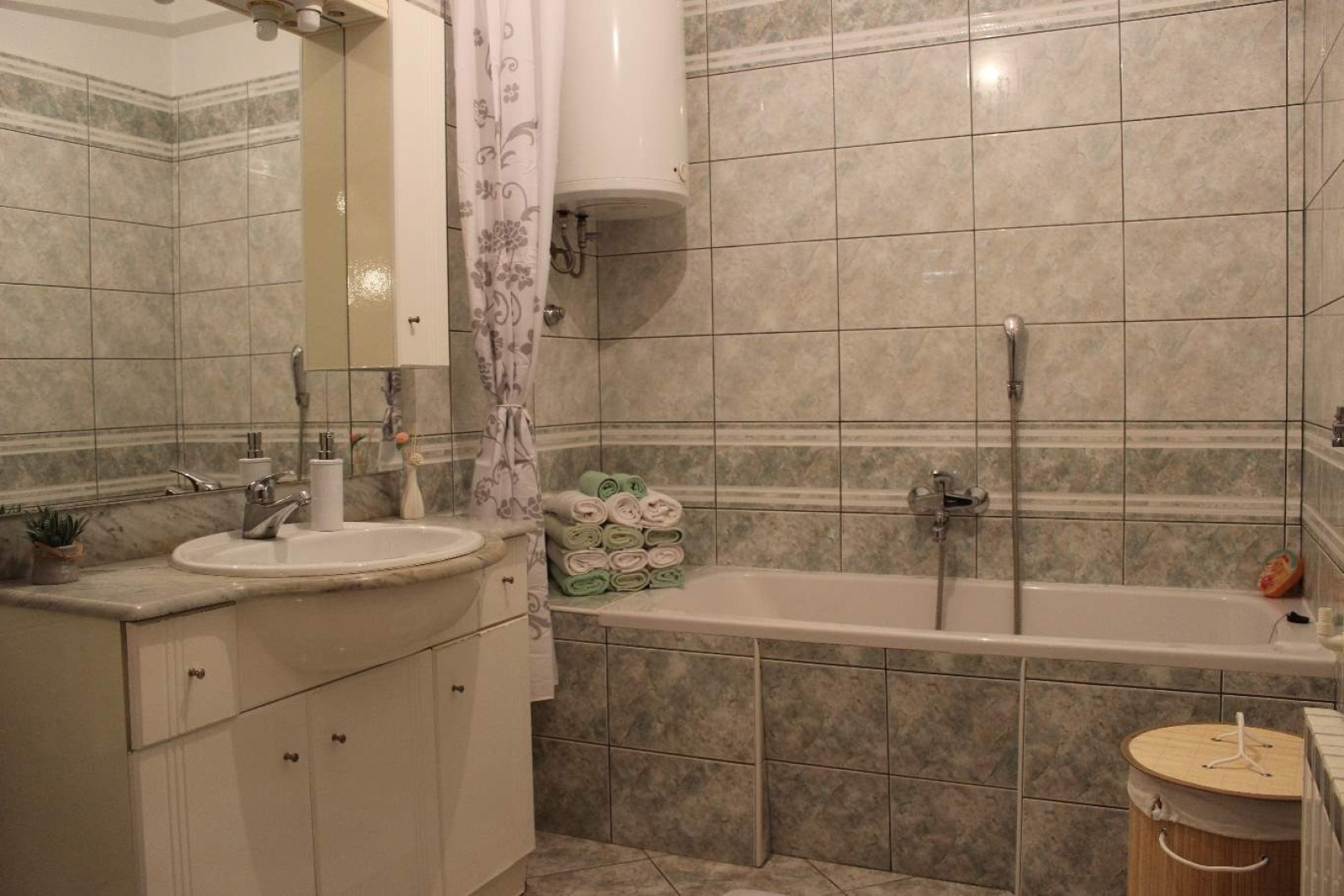 Holiday house Tončica - quiet place: Dol (Brac), Island Brac