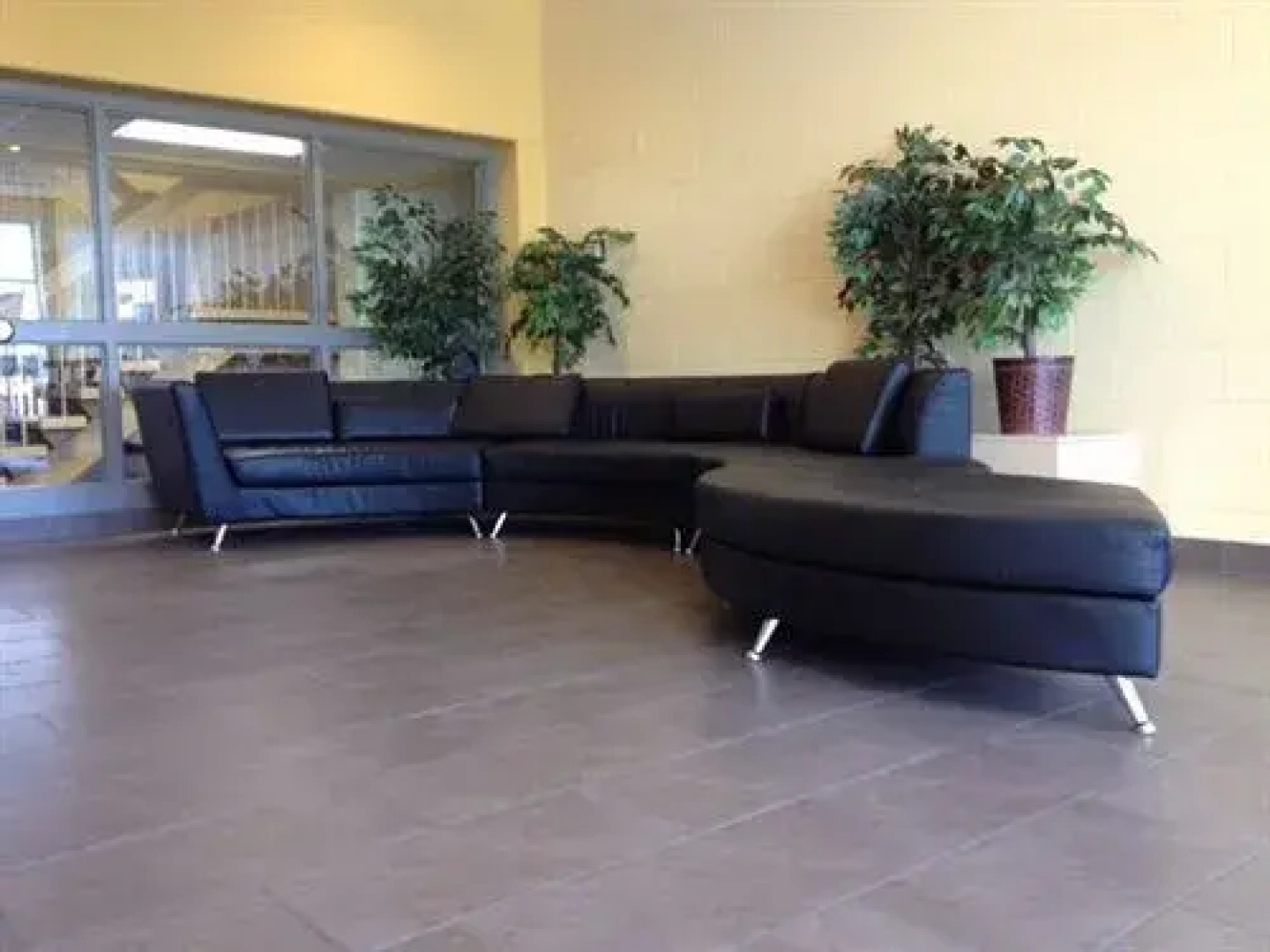 Residence & Conference Centre - Welland