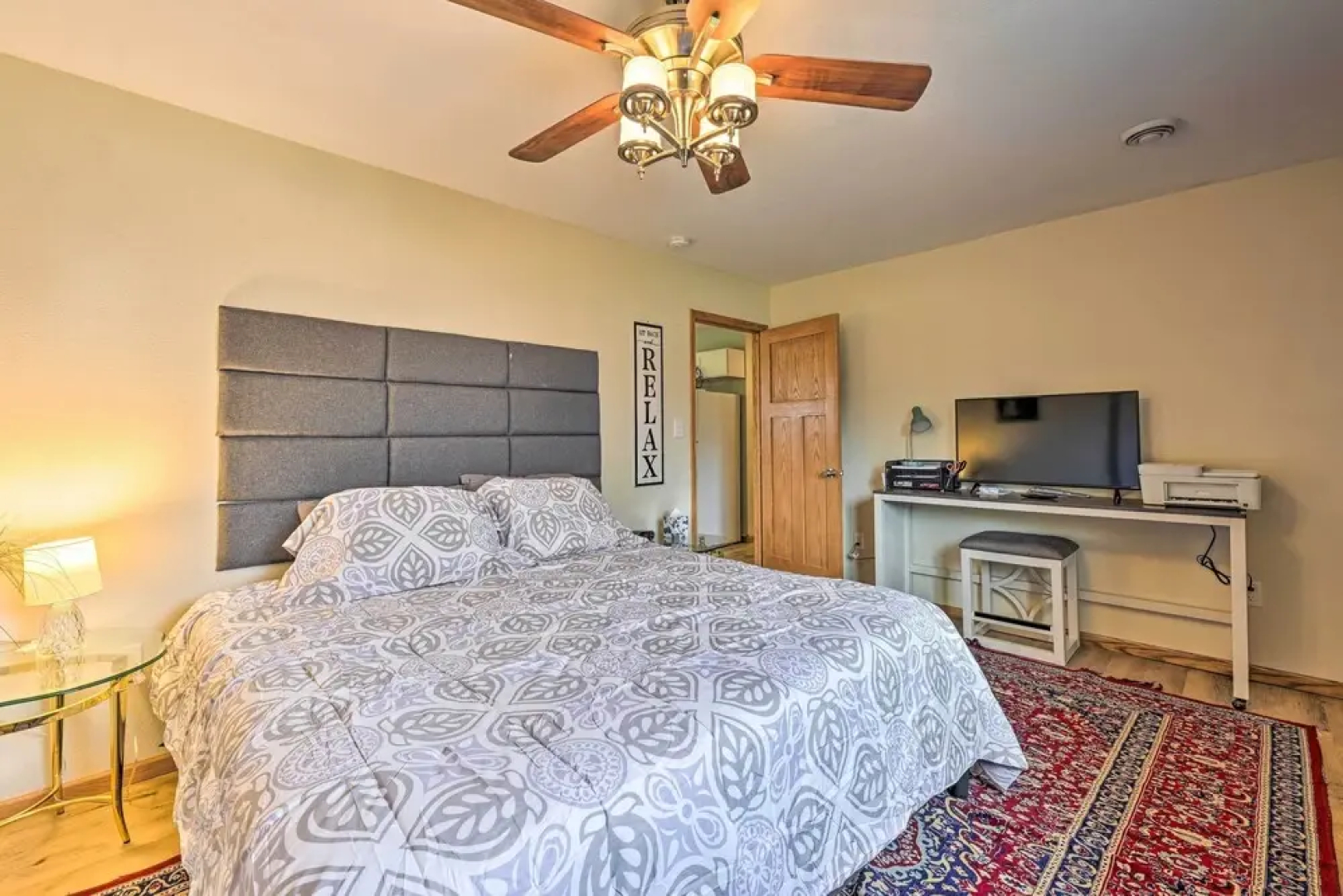 Mosinee Escape w/ Fire Pit - 1 Mi to River!