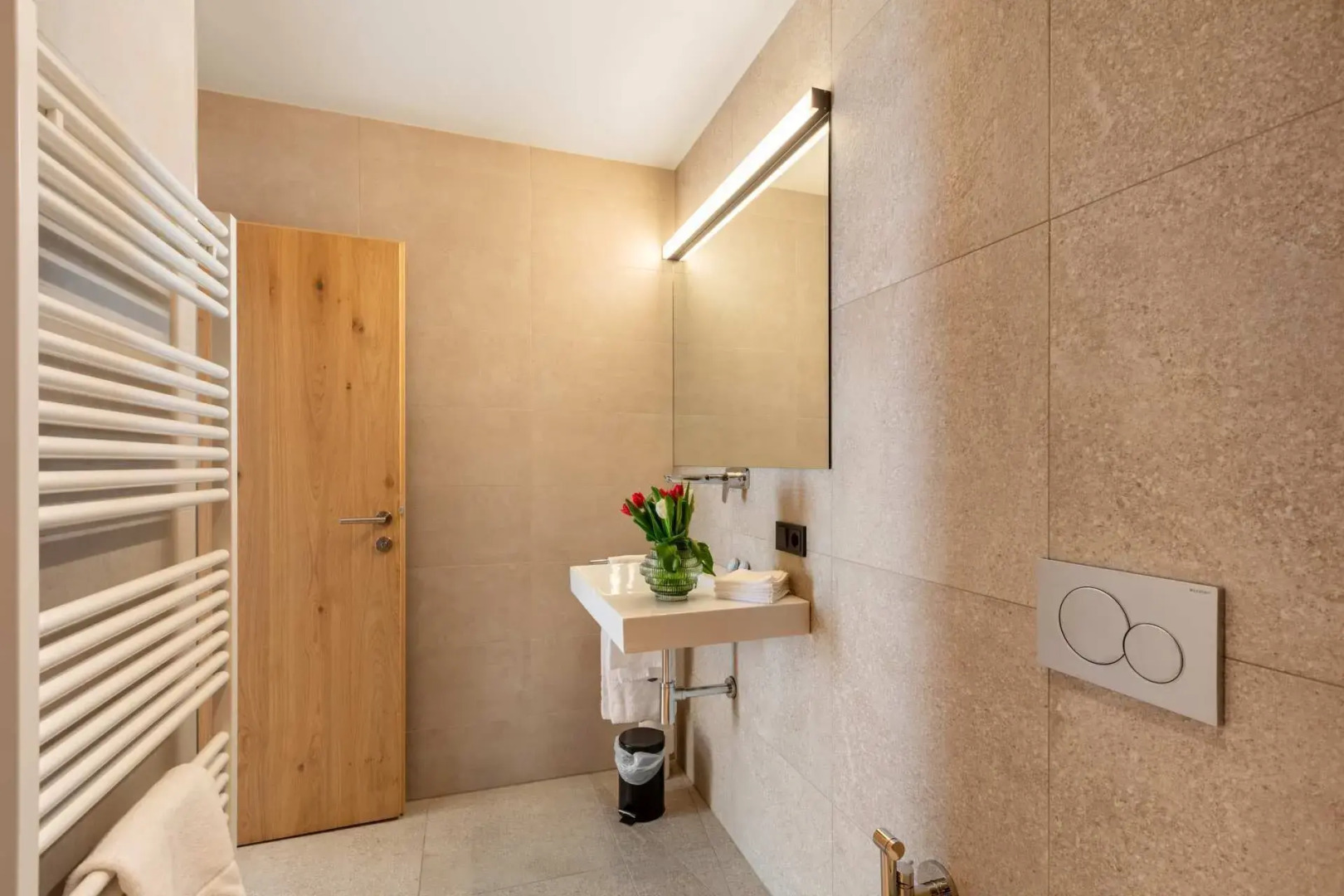 Emma Deluxe Aparthotel