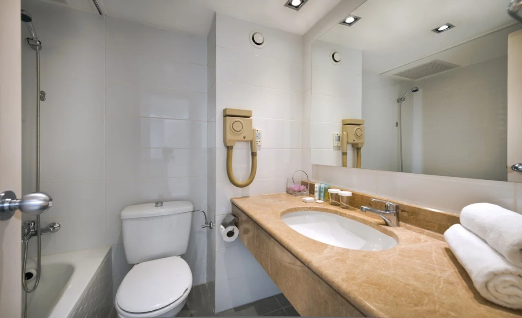 Astral Nirvana Club Hotel