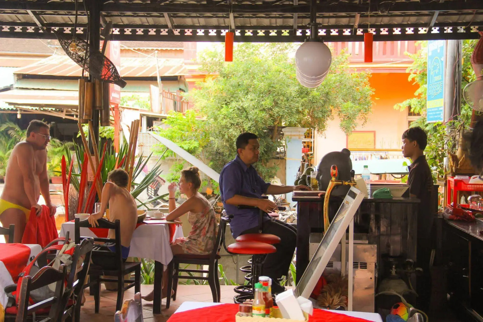 Tropical Breeze Guesthouse