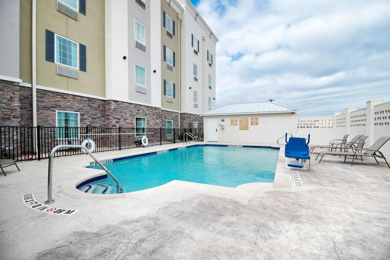 Candlewood Suites Waco by IHG