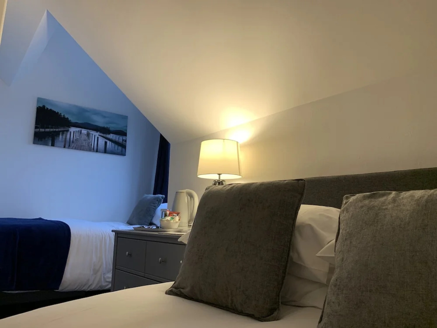 The Waves Bar Cafe B and B Hotel