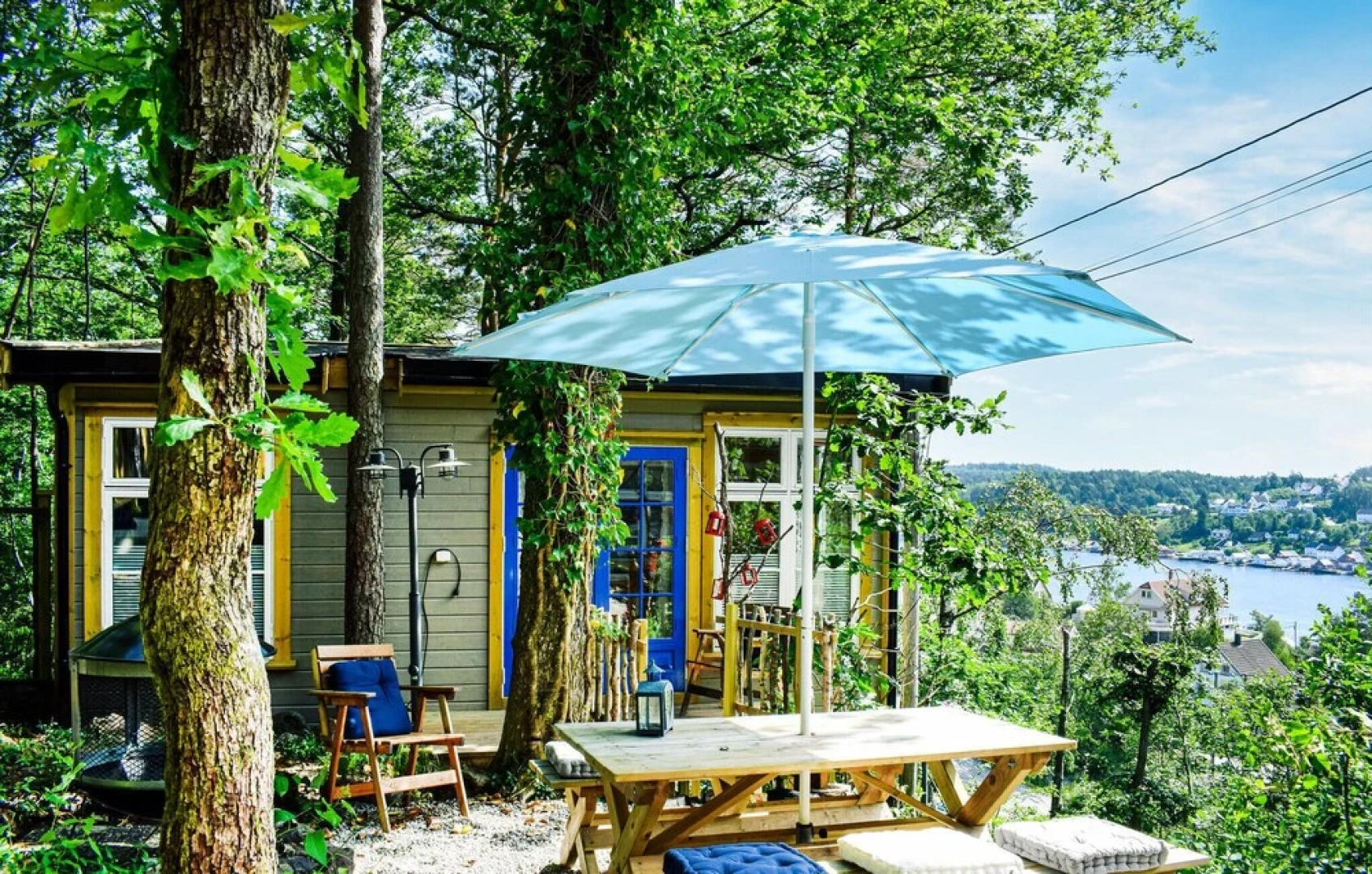 The Woodpecker Cottage Tree