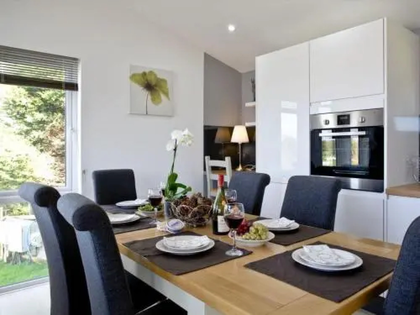 Moorlands House (SW-bound)