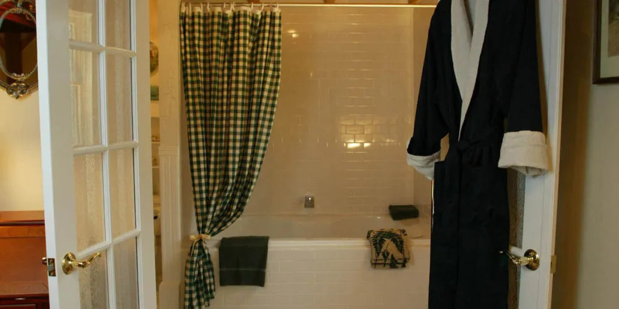 Historic Jacob Hill Inn