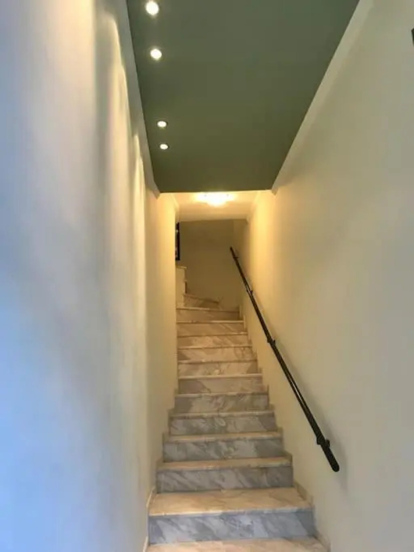 Cathryn Luxury Apartment -3-