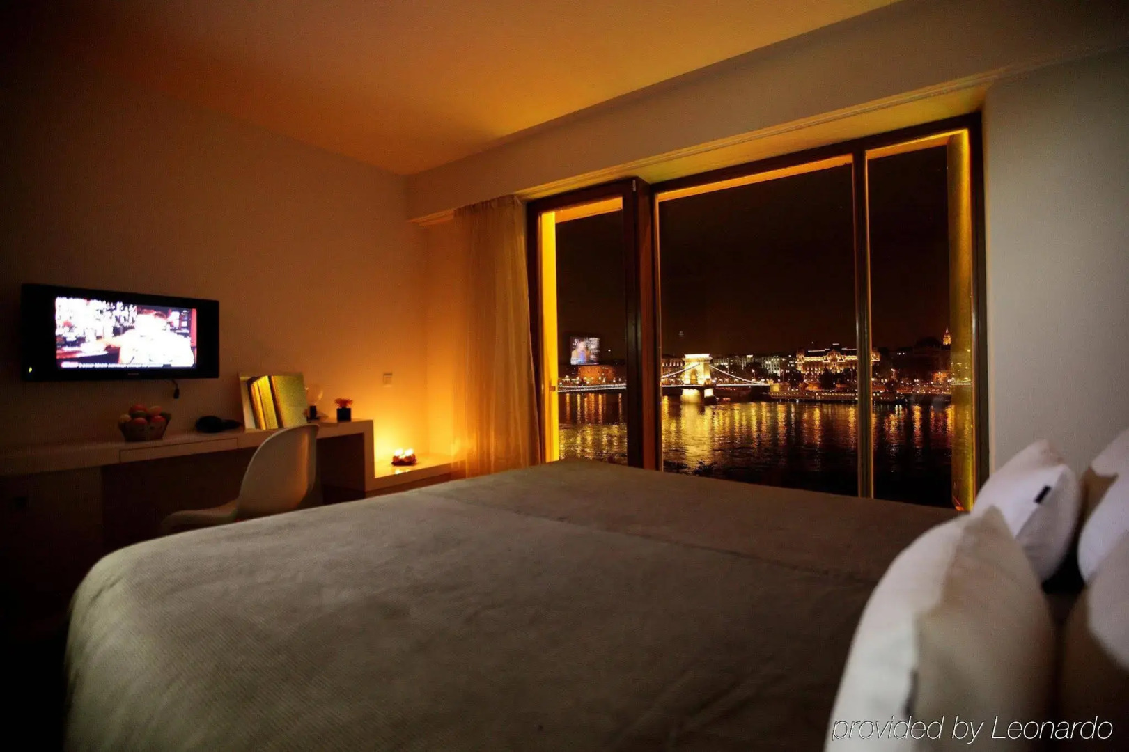 Lanchid 19 Design Hotel