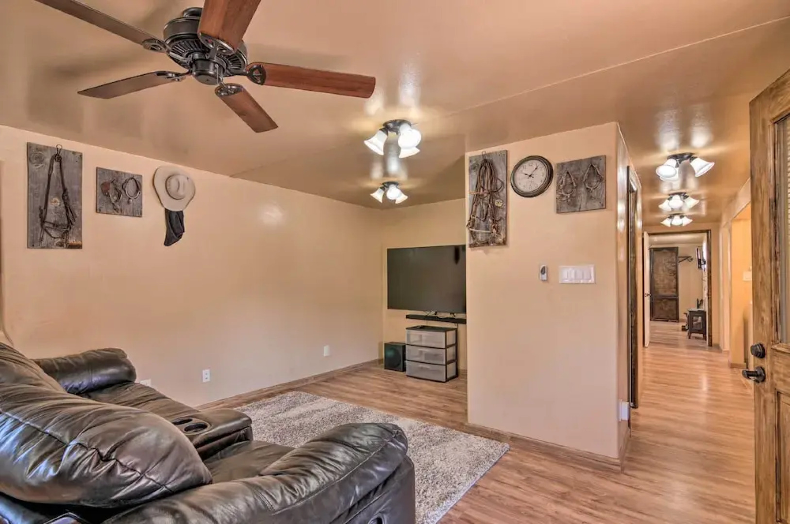 Cozy Home w/ Canyon Views: 2 Mi to Grand Staircase