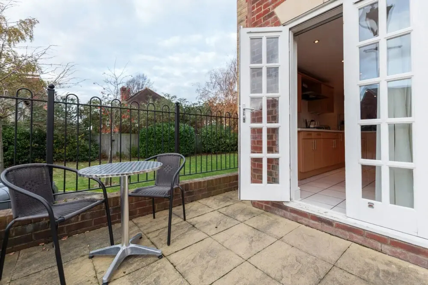 Roomspace Apartments -Sandfield Court