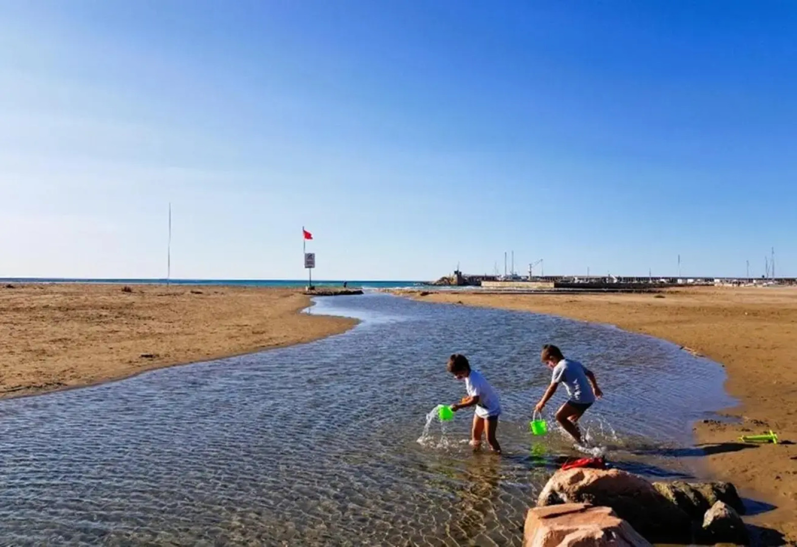 Good Atmosphere Apartment