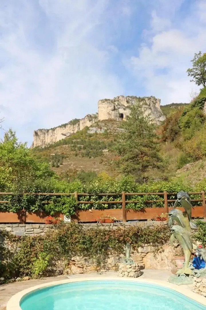 Villa With 4 Bedrooms In Saint-pierre-des-tripiers, With Wonderful Lake View, Private Pool, Furnished Garden - 41 Km From The Slopes