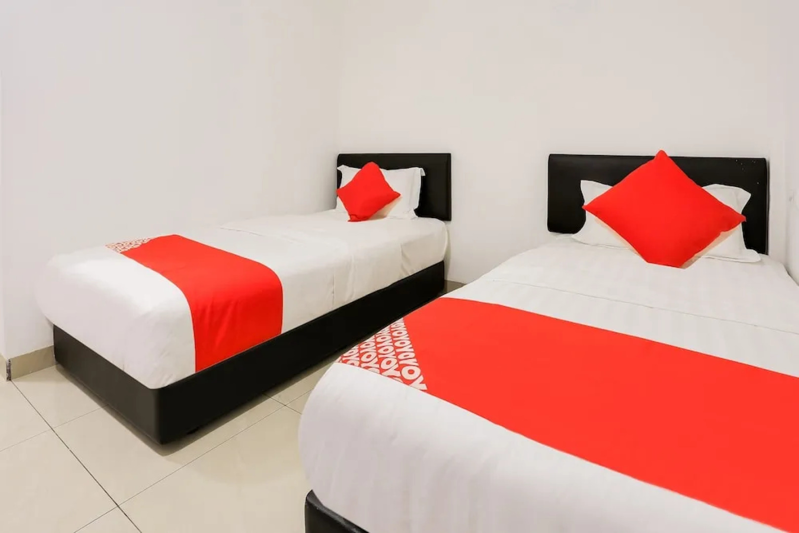 Rich Hotel by OYO Rooms