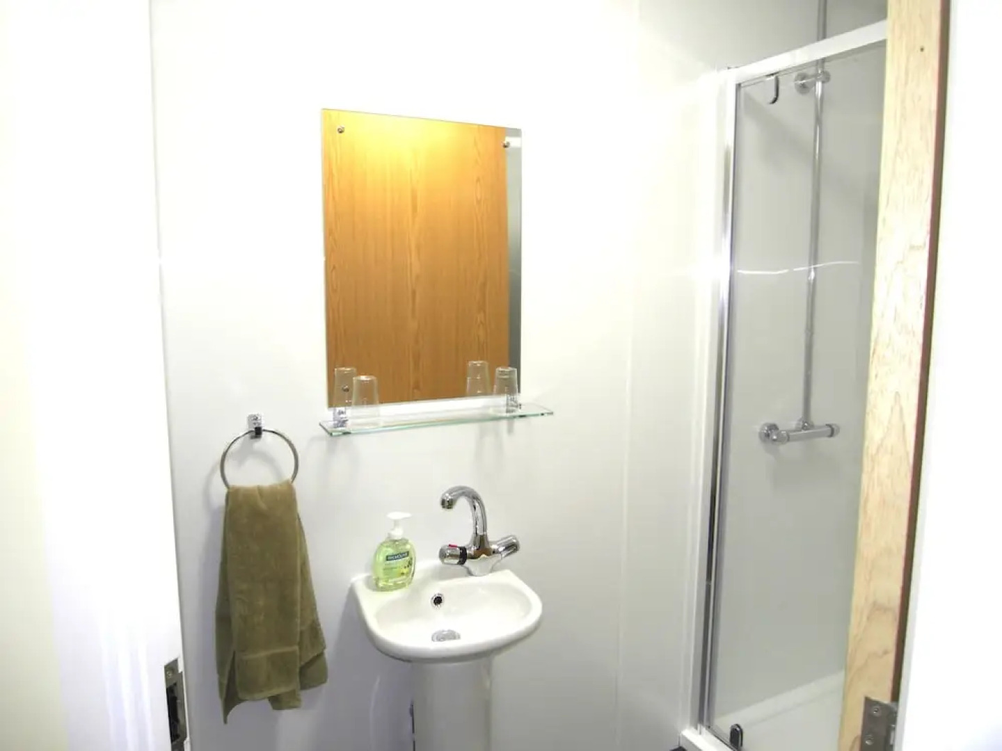 Roadking Rooms Holyhead