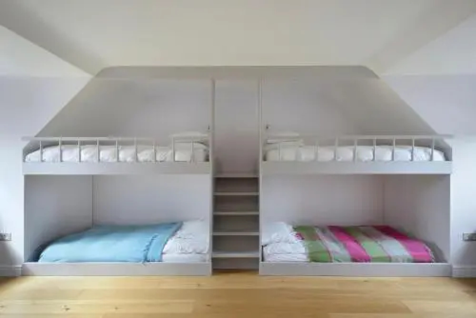 Airds Bay Luxury Beach House