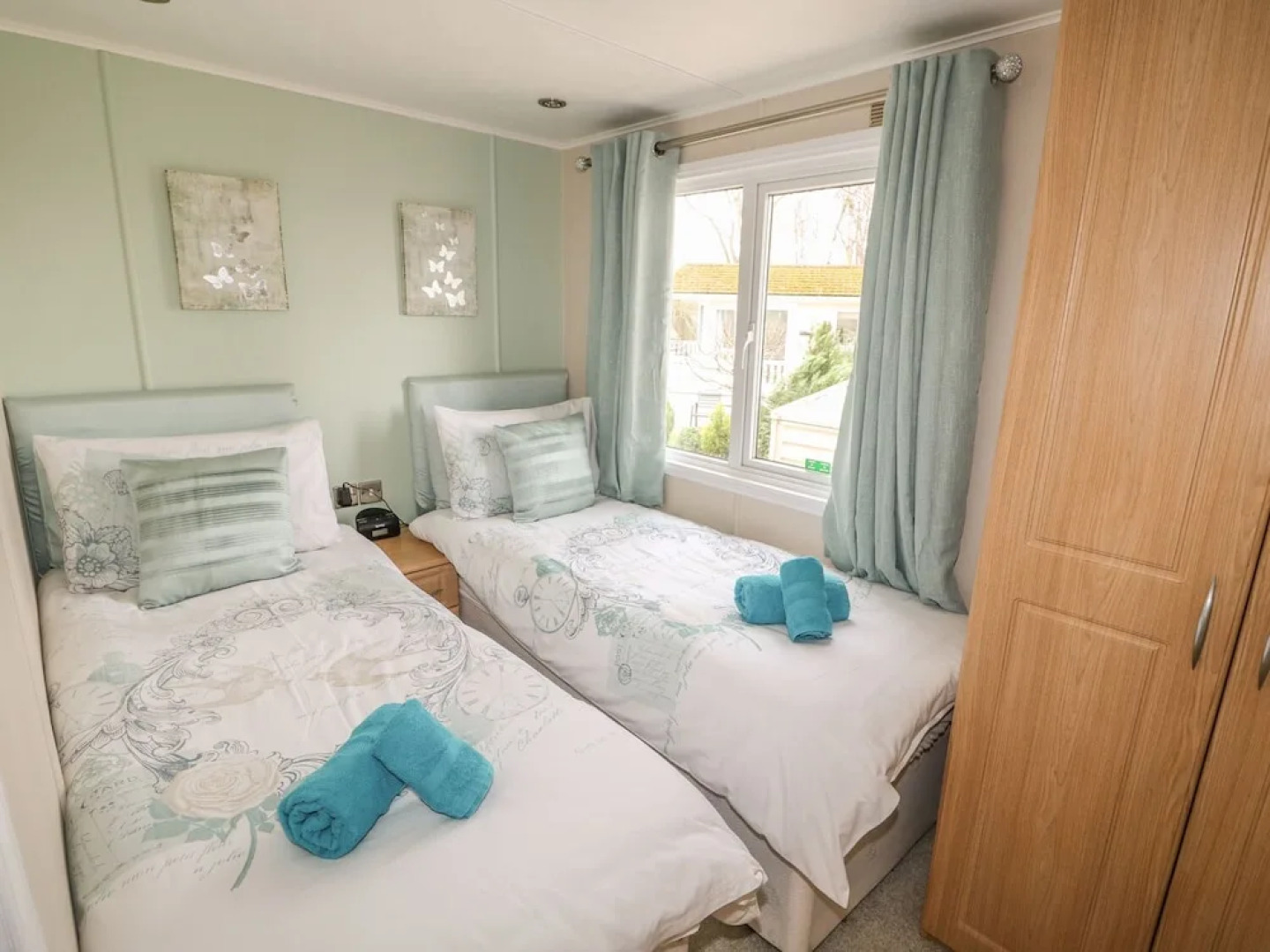 No 4 Elm Drive, Lincoln