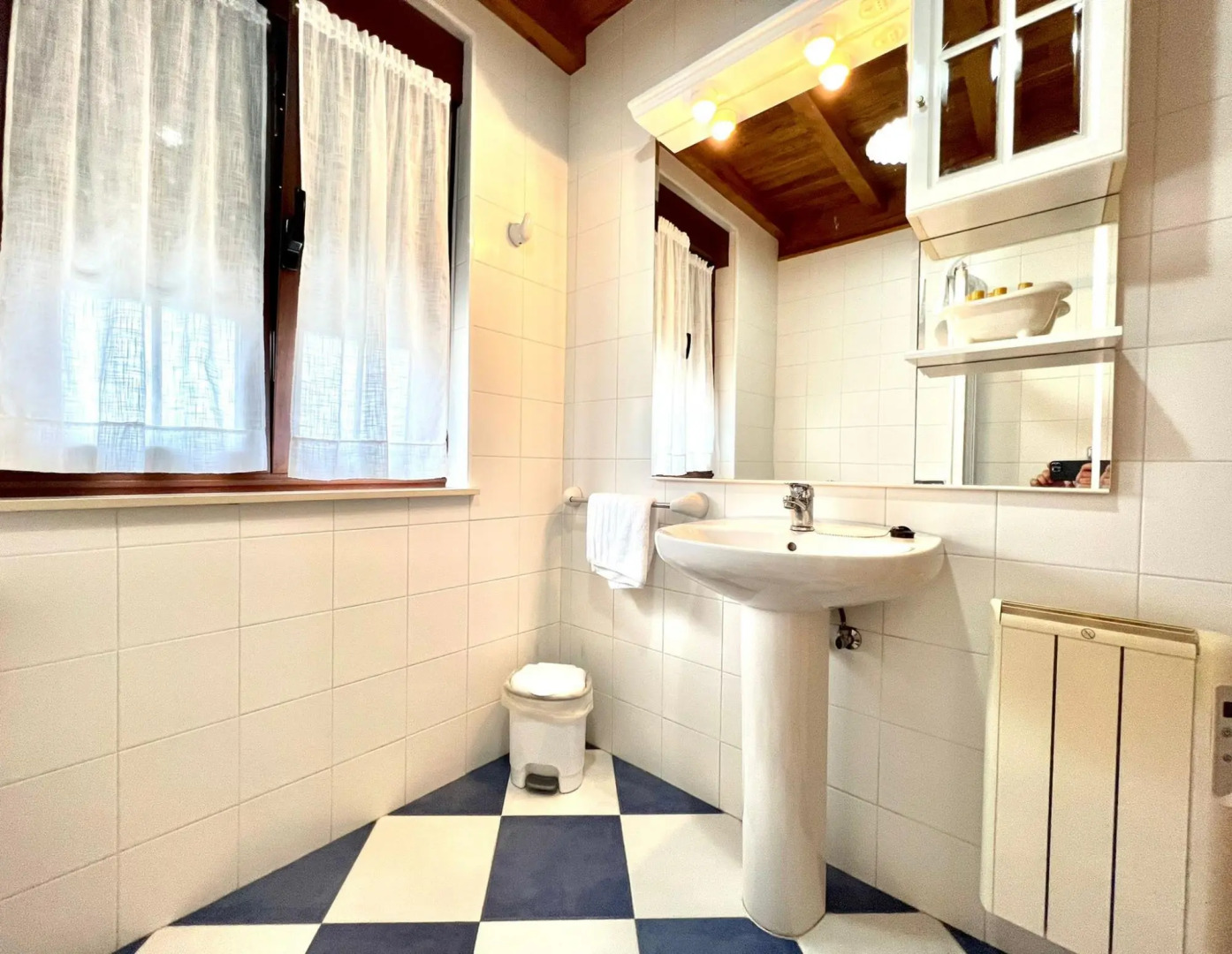 Casa de 3 dormitorios con Wifi en finca compartida