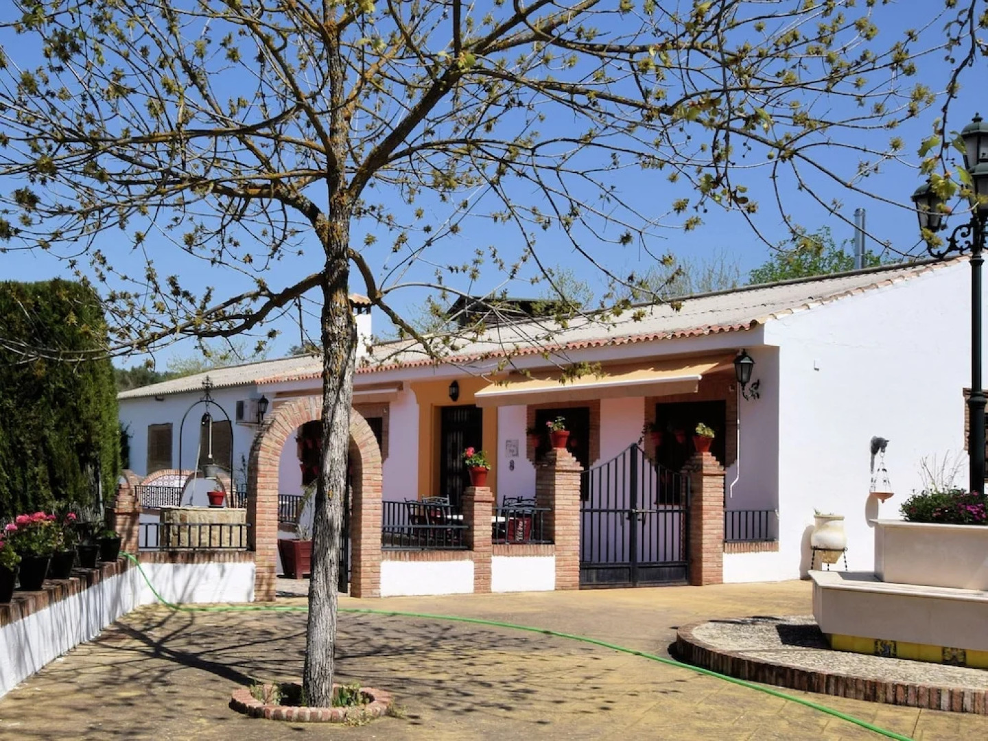 Rustic House With Swimming Pool, Beautifully Situated in Priego de Còrdoba