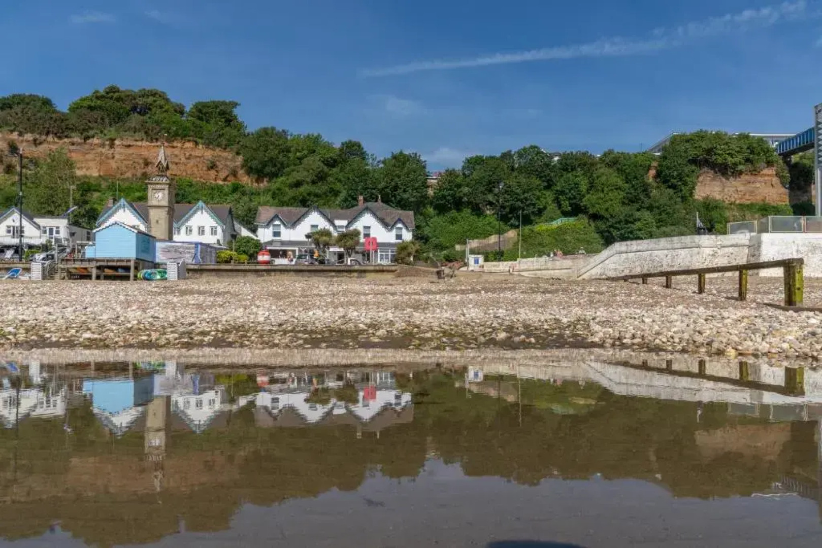 Pink Beach Guest House