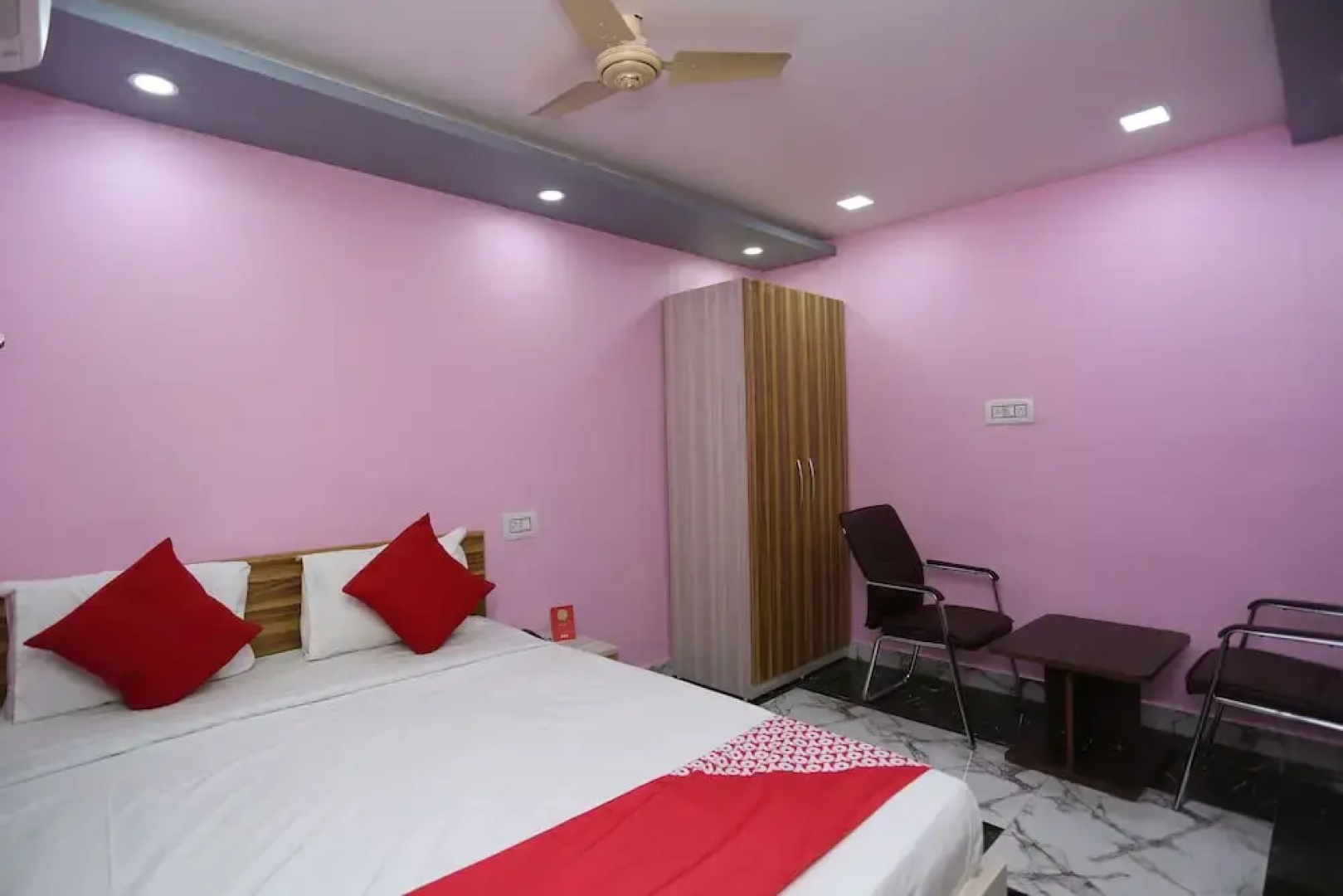 OYO 24770 Hotel Siddhi