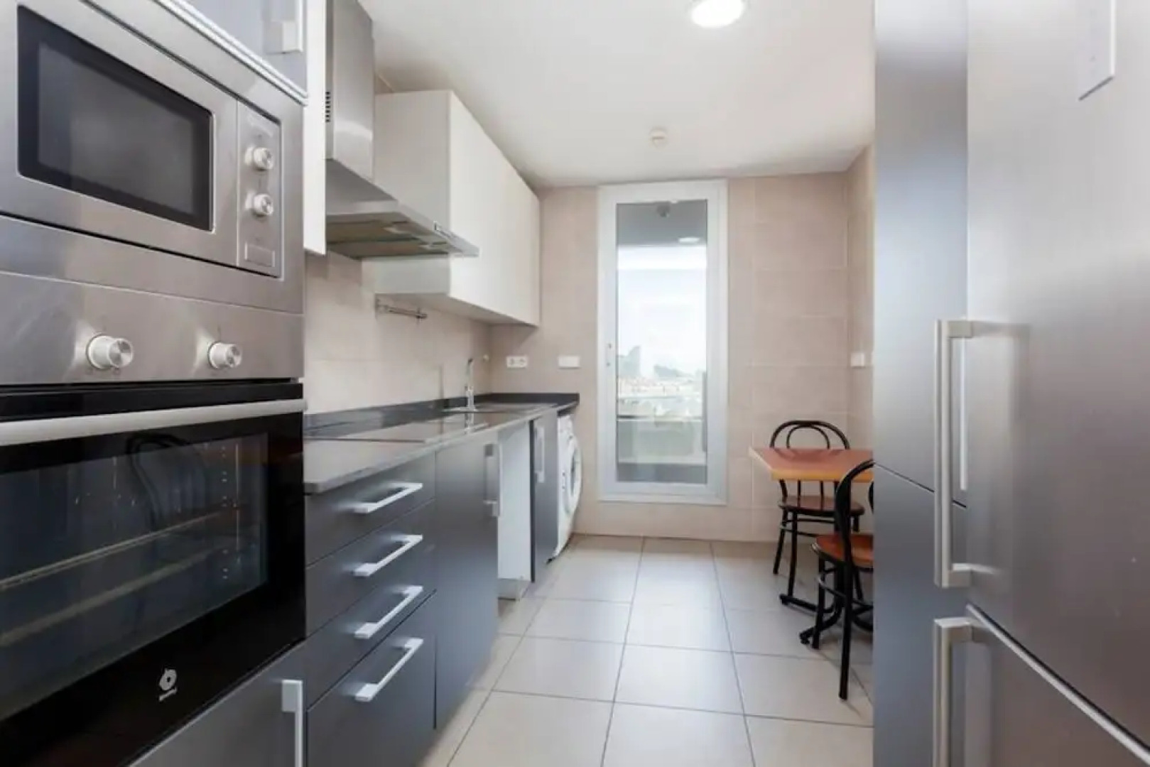 Akira Flats Fira Gran Via Barcelona