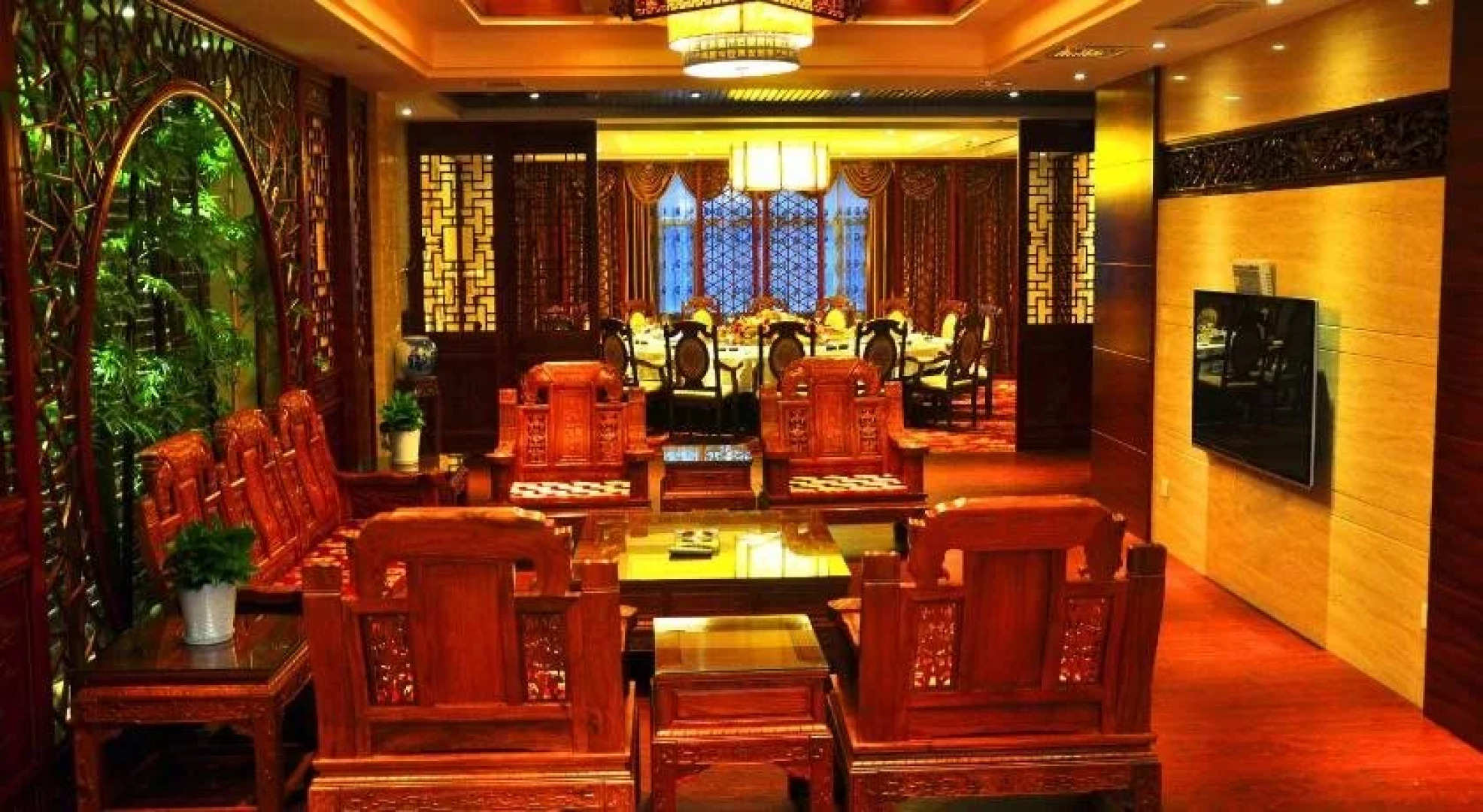 Harmonious Dunpu Hotel