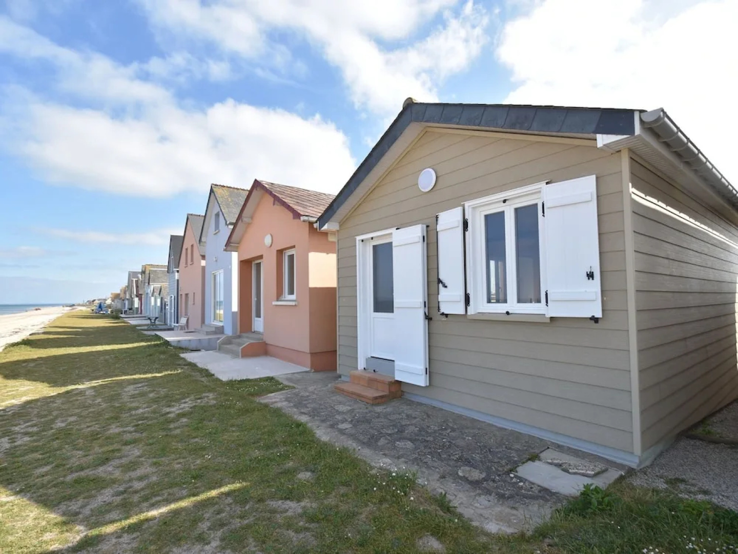 Holiday Home in Ravenoville With Courtyard, Terrace, BBQ